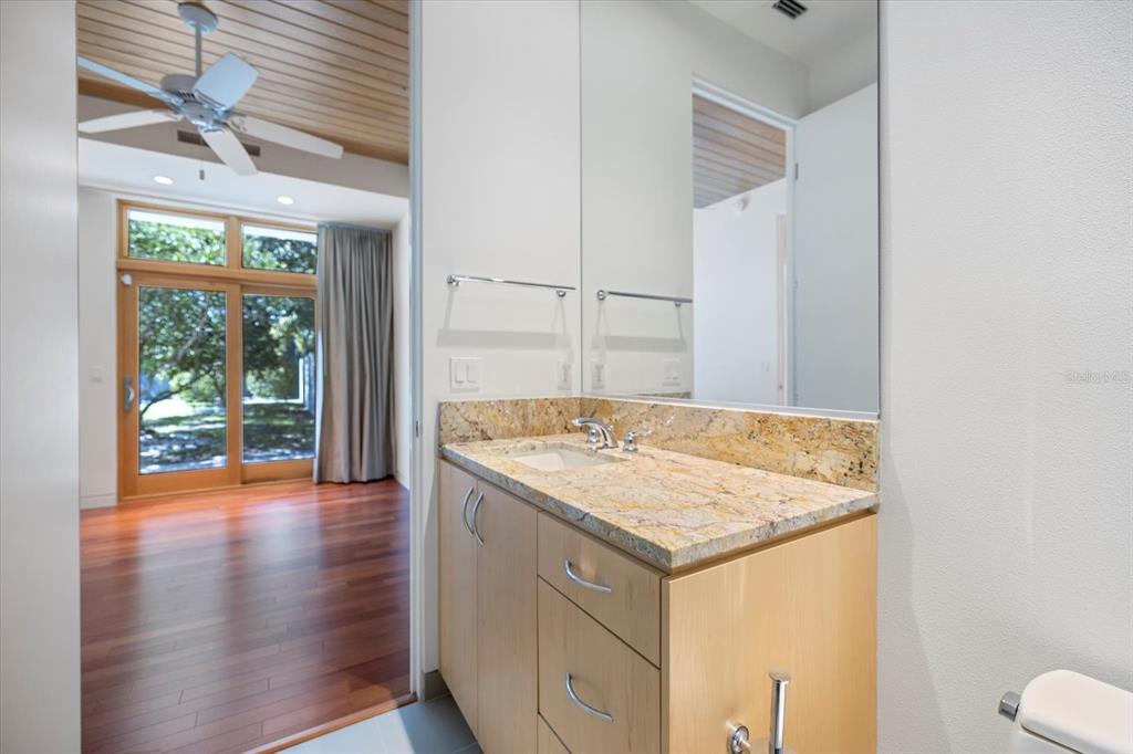 Sarasota, Florida, 34239, United States, 4 Bedrooms Bedrooms, ,5 BathroomsBathrooms,Residential,For Sale,1988202