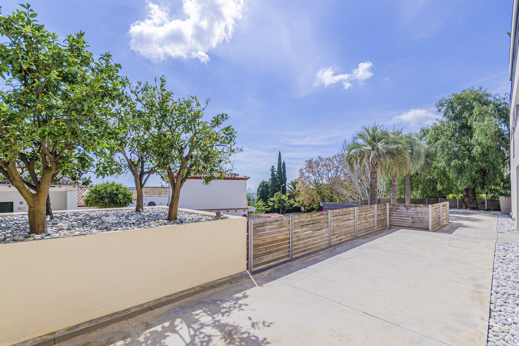  Property with breathtaking views surrounded by tropical garden - 物件實景
