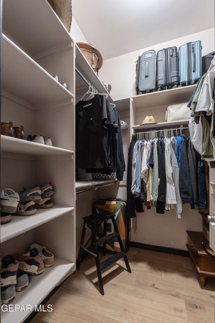 El Paso, Texas, 79912, United States, 4 Bedrooms Bedrooms, ,3 BathroomsBathrooms,Residential,For Sale,1997746