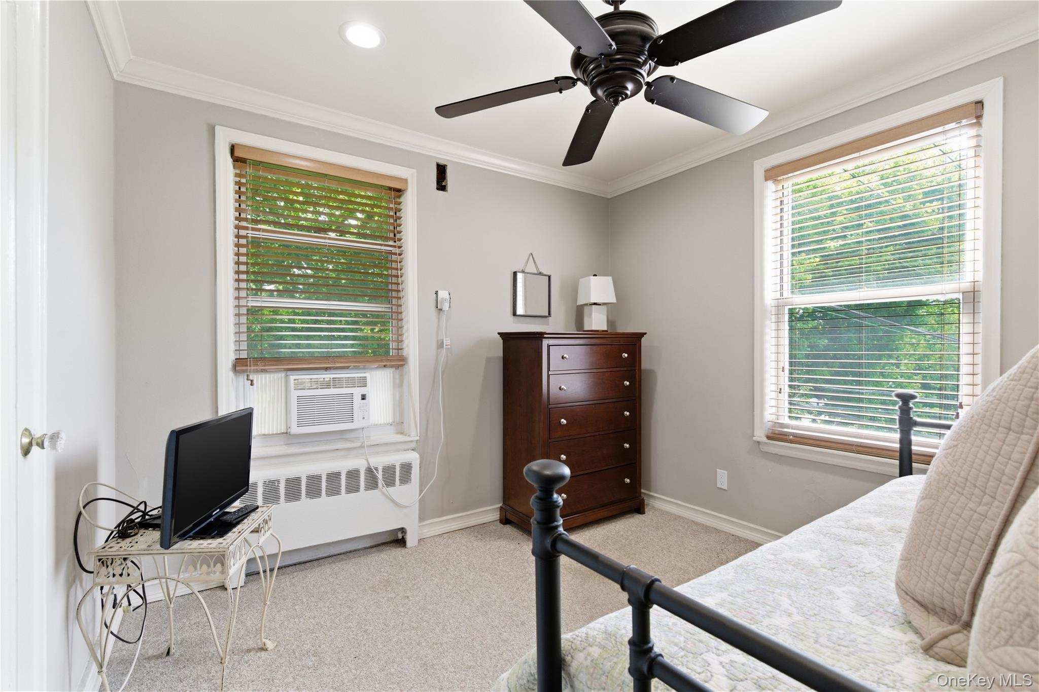  83 Edwards Street, Roslyn Heights, NY, 11577 - 物件實景