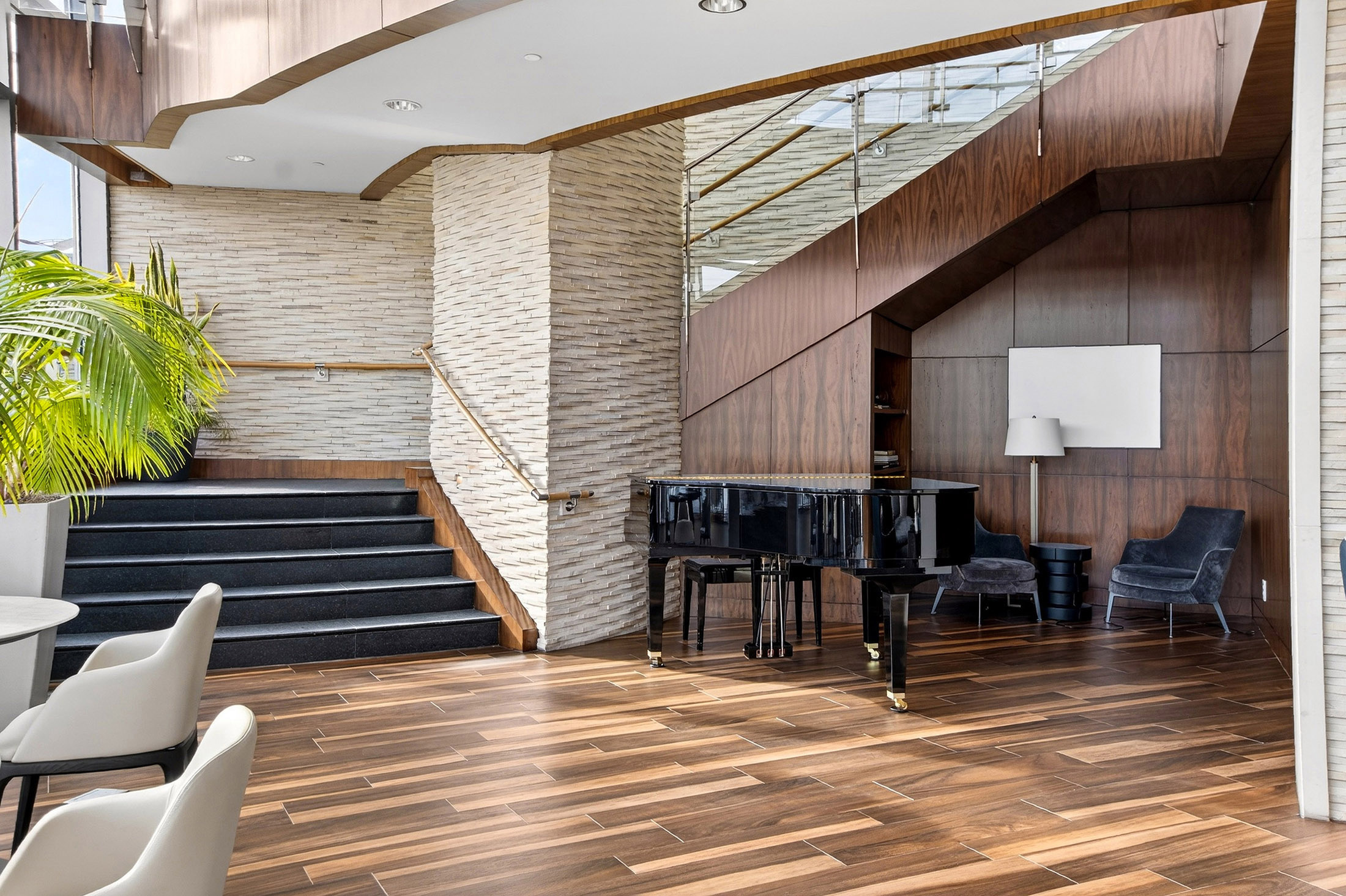  Stunning Luxury Condo, Perched on the 29th Floor - 物件實景