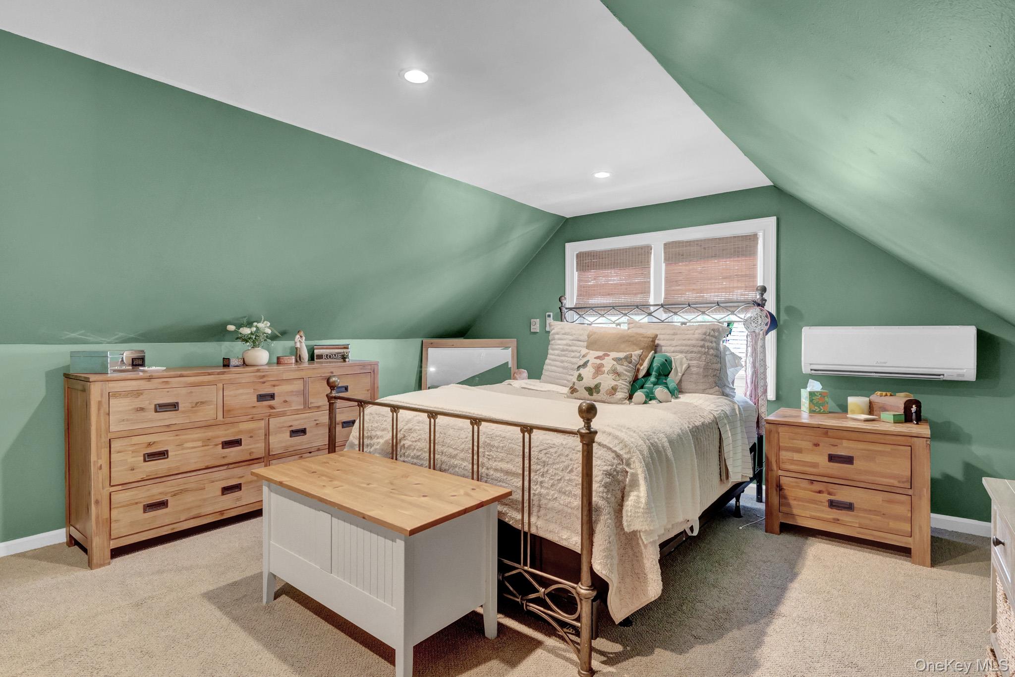  31 Locust Avenue E, Farmingdale, NY, 11735 - 物件實景