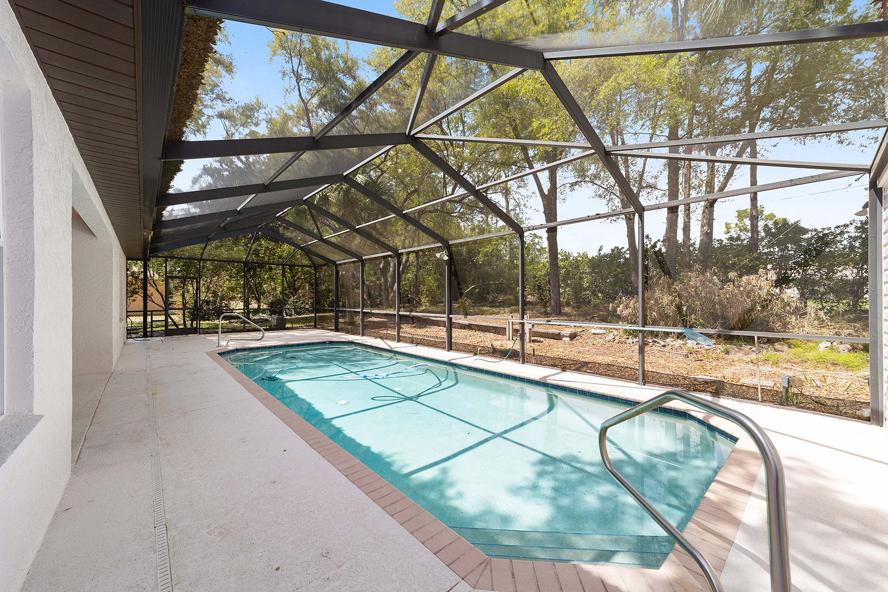  DUNNELLON - 物件實景