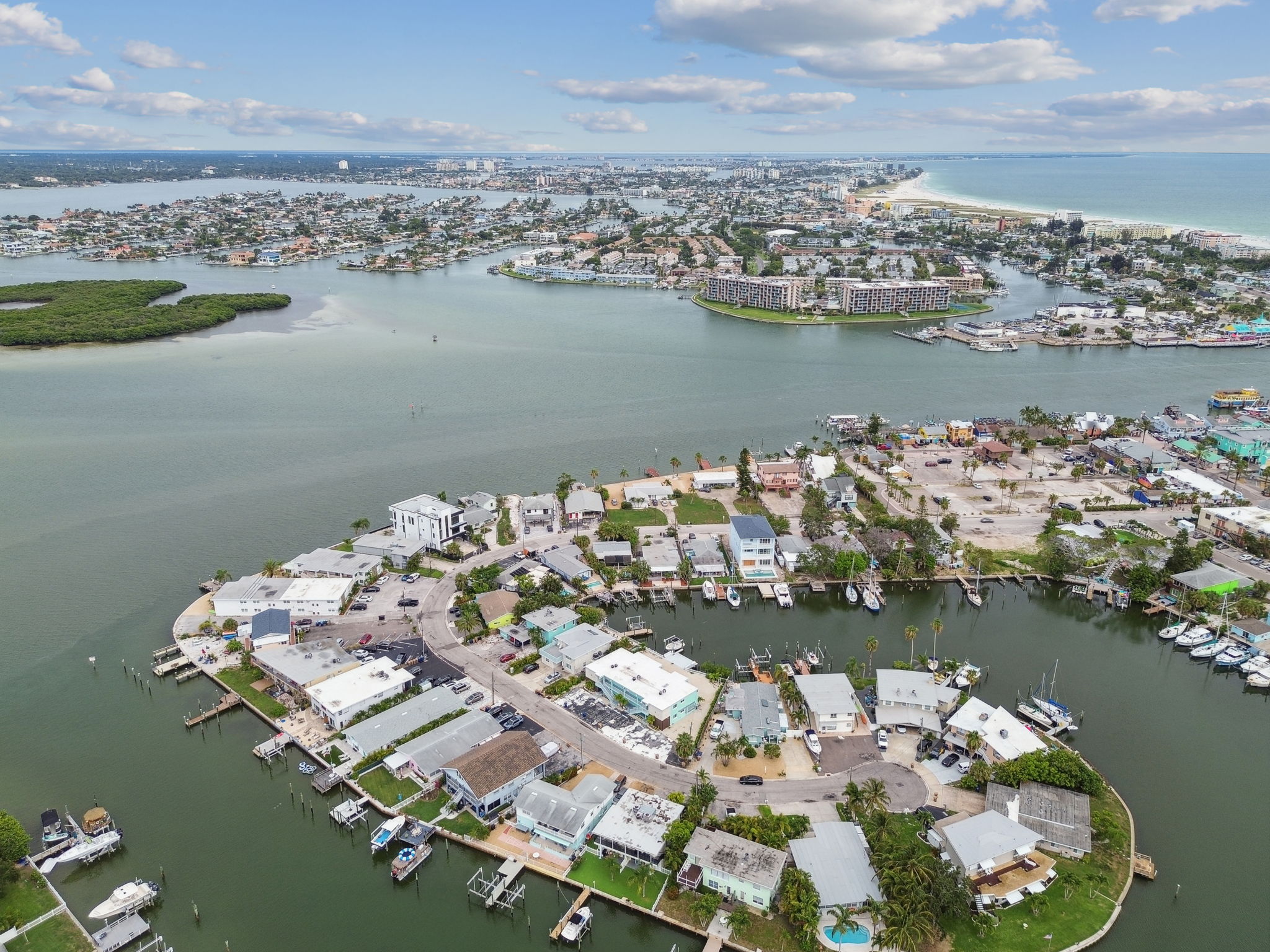 515 129th Ave E, Madeira Beach, Florida, 33708, United States, 4 Bedrooms Bedrooms, ,4 BathroomsBathrooms,Residential,For Sale,515 129th Ave E,1413375