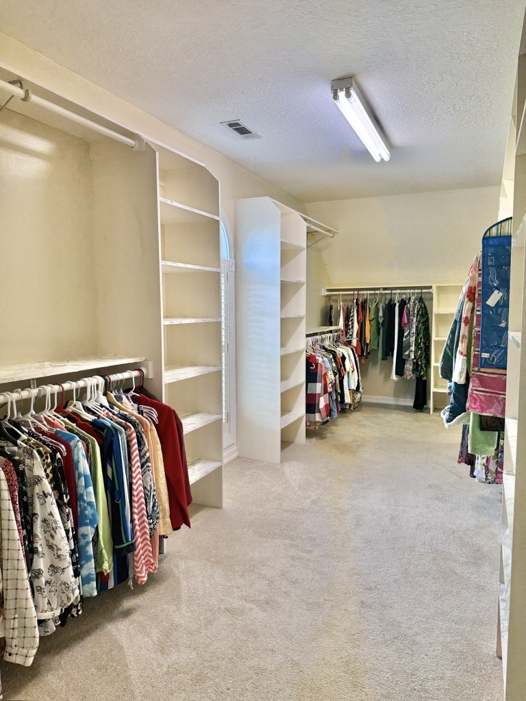 Union City, Tennessee, 38261, United States, 5 Bedrooms Bedrooms, ,6 BathroomsBathrooms,Residential,For Sale,1974158