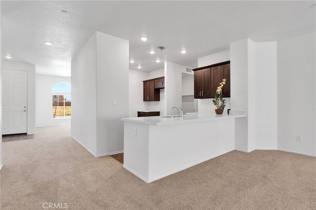 Victorville, California, 92395, United States, 3 Bedrooms Bedrooms, ,3 BathroomsBathrooms,Residential,For Sale,1865172