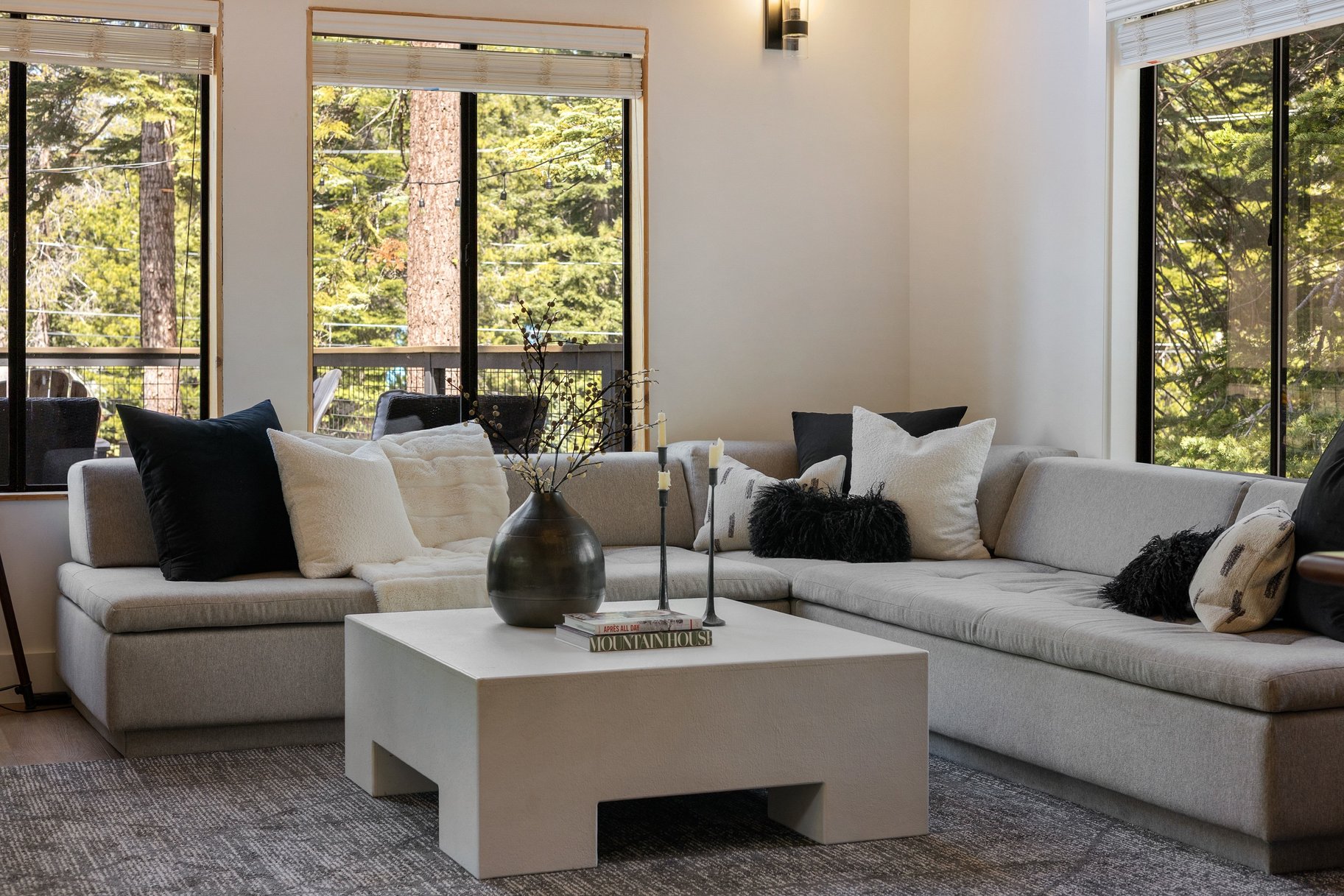  Beautifully Renovated Home With Room to Entertain - 物件實景