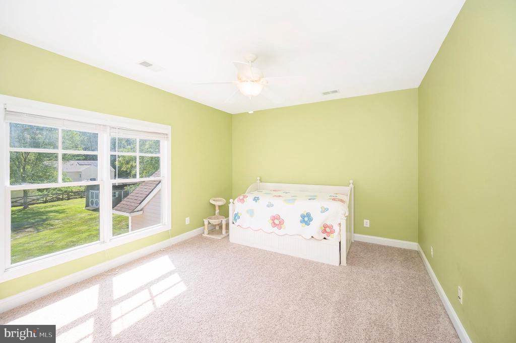 Stafford, Virginia, 22556, United States, 6 Bedrooms Bedrooms, ,5 BathroomsBathrooms,Residential,For Sale,1900693