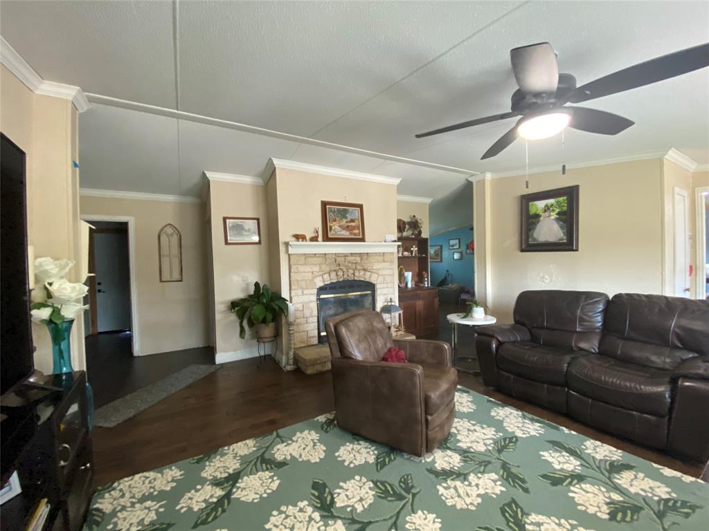 Royse City, Texas, 75189, United States, 4 Bedrooms Bedrooms, ,2 BathroomsBathrooms,Residential,For Sale,1981516