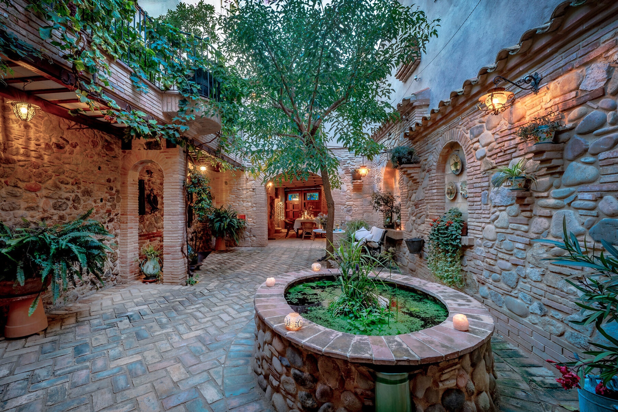  Historic 1887 townhouse with courtyard and a high quality restoration. - 物件實景