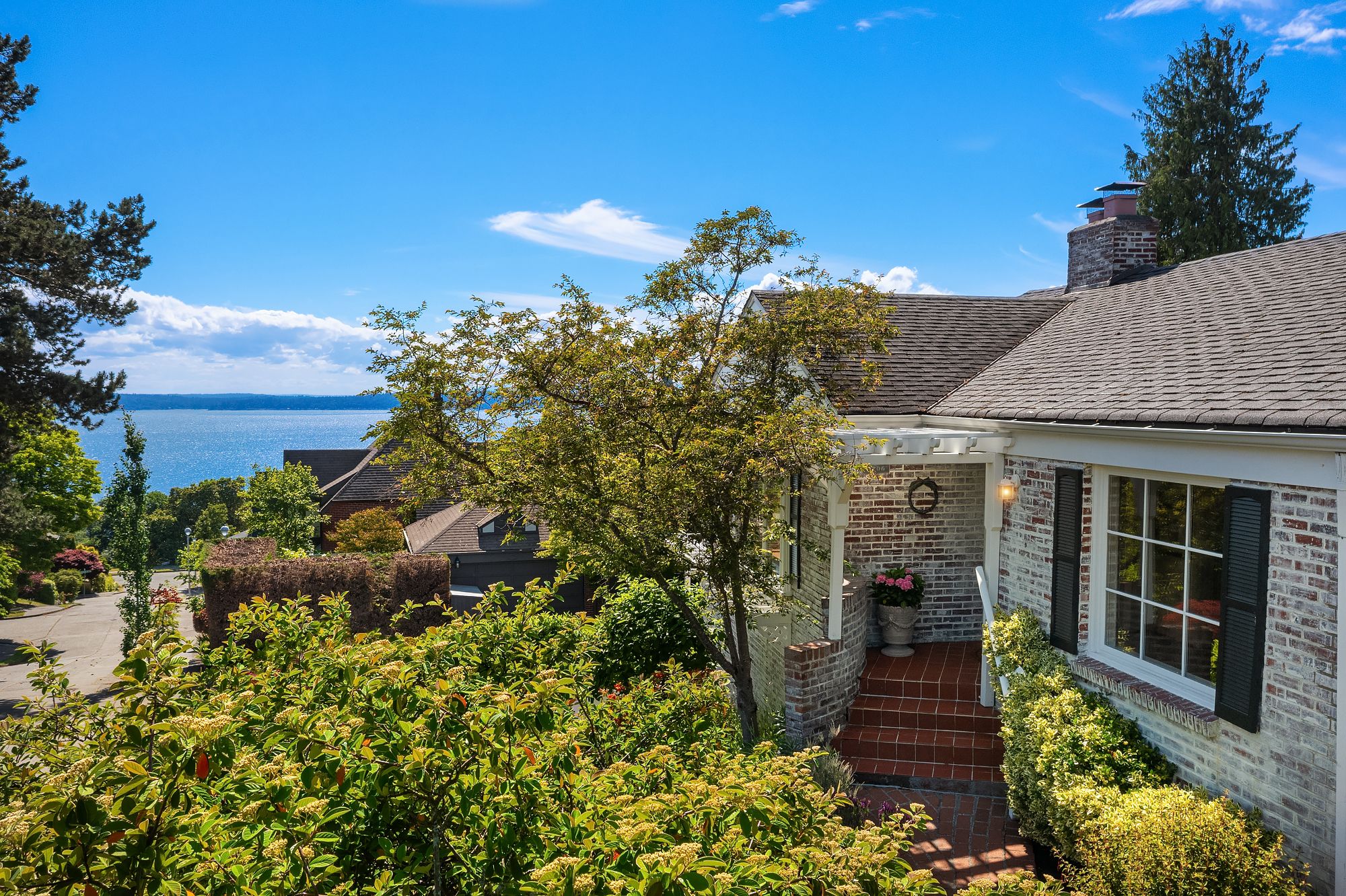  4206 W Glenmont Lane, Seattle, WA 98199 - 物件實景