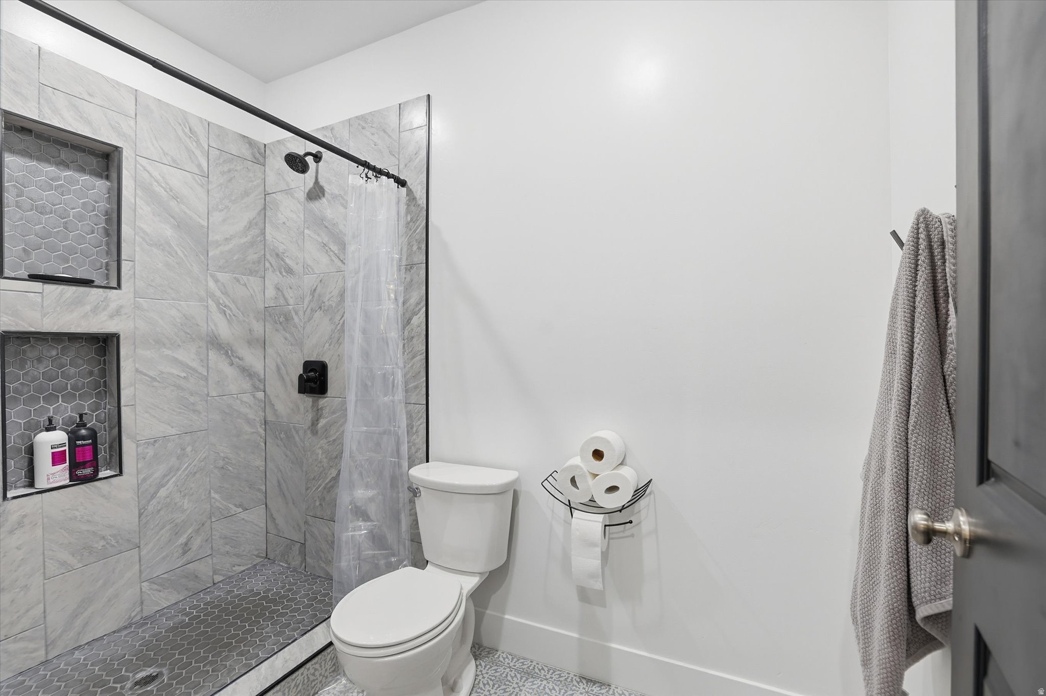 Petersboro, Utah, 84325, United States, 6 Bedrooms Bedrooms, ,3 BathroomsBathrooms,Residential,For Sale,1985666