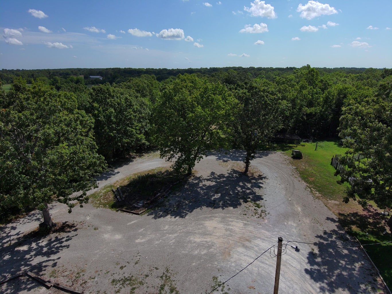 Aurora, Missouri, 65605, United States, 4 Bedrooms Bedrooms, ,2 BathroomsBathrooms,Residential,For Sale,1943592