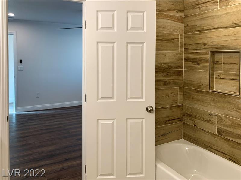 Las Vegas, Nevada, 89122, United States, 5 Bedrooms Bedrooms, ,4 BathroomsBathrooms,Residential,For Sale,2008777