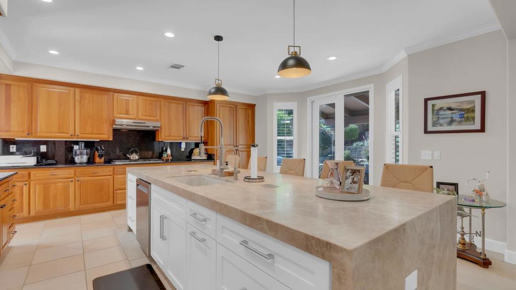 Gilroy, California, 95020, United States, 5 Bedrooms Bedrooms, ,4 BathroomsBathrooms,Residential,For Sale,2032655