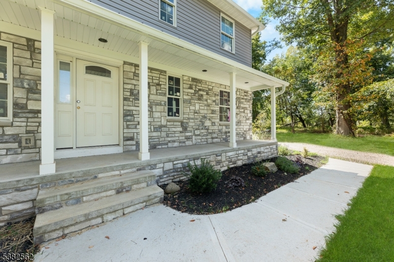 Readington Twp., New Jersey, 08853, United States, 3 Bedrooms Bedrooms, ,3 BathroomsBathrooms,Residential,For Sale,1939068