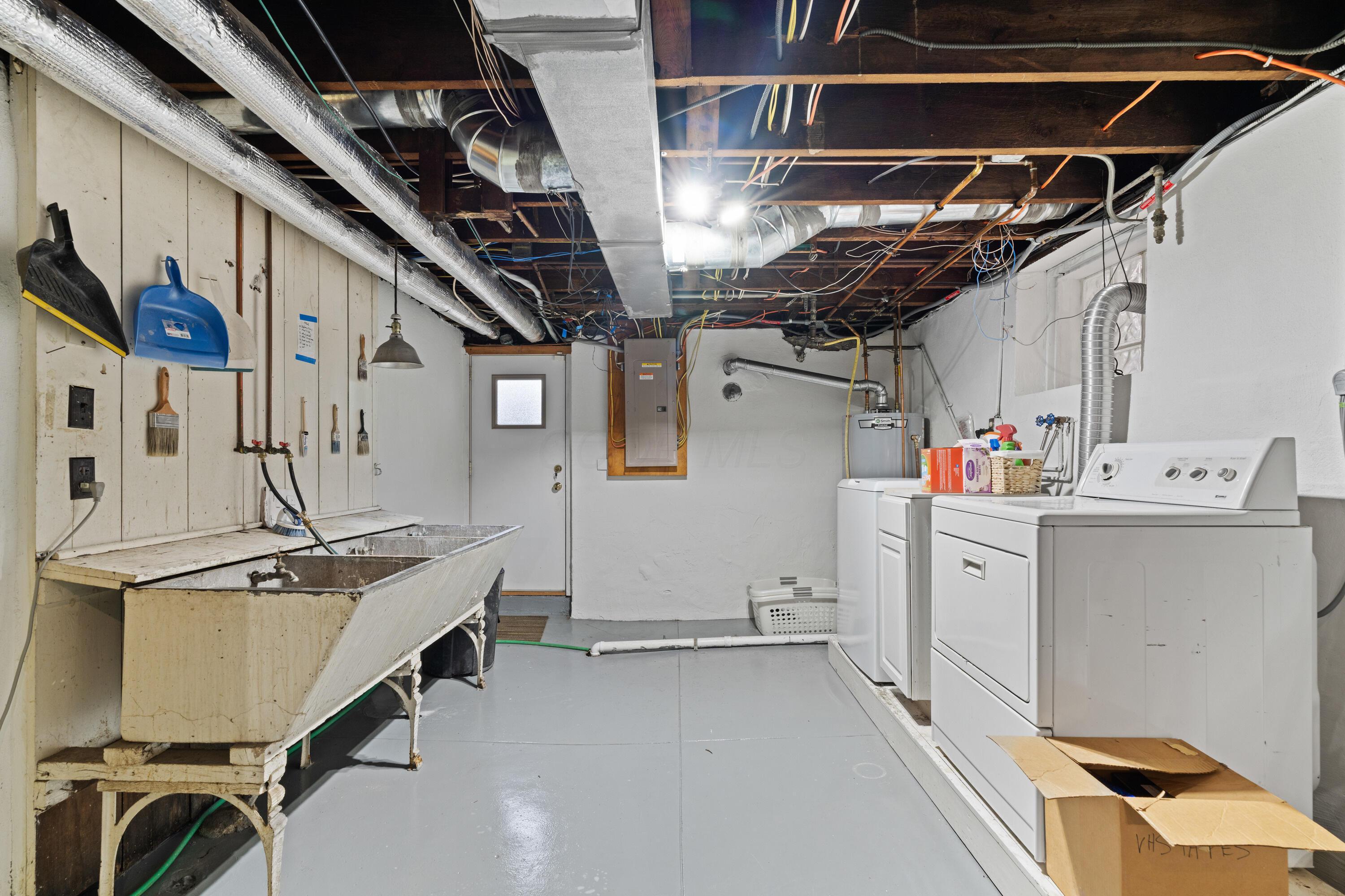 Columbus, Ohio, 43203, United States, 5 Bedrooms Bedrooms, ,4 BathroomsBathrooms,Residential,For Sale,1983824