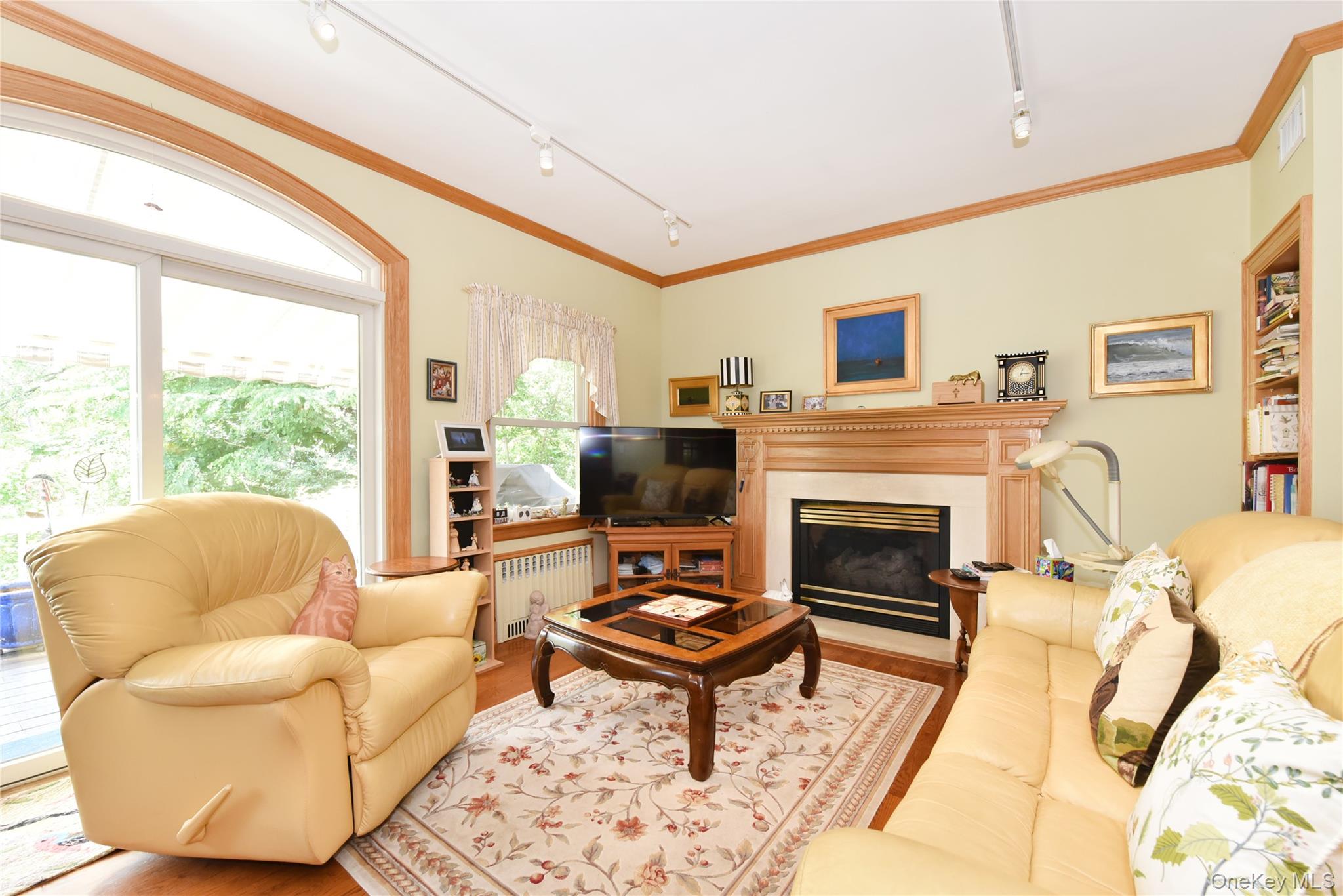  328 38th Road, Douglaston, NY, 11363 - 物件實景