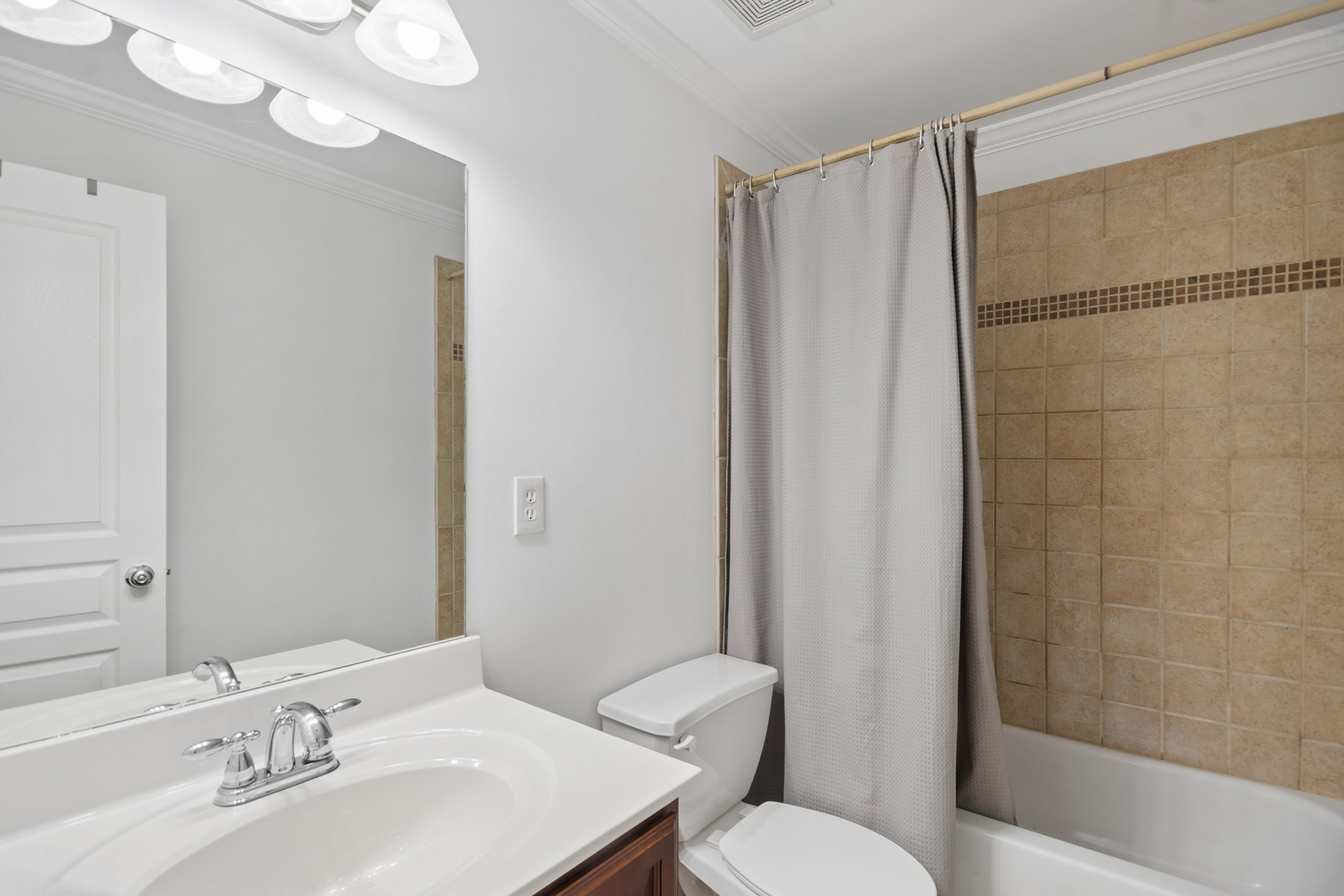  East Atlanta Updated Retreat Tucked on a Quiet Cul-de-sac - 物件實景