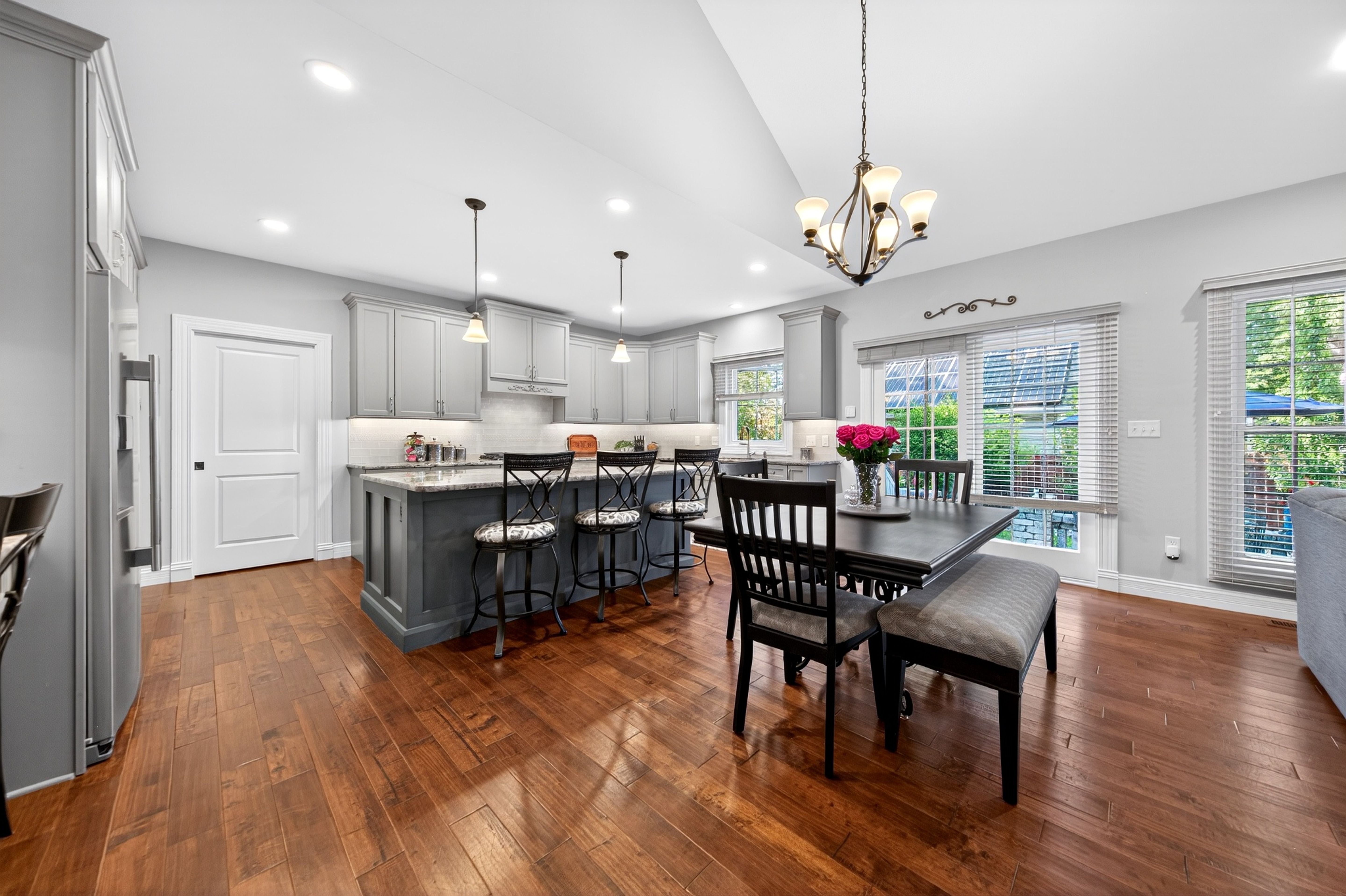  Beautiful 5-Year-Old Custom Home in Kirkwood — Upscale Features & Prime Location - 物件實景