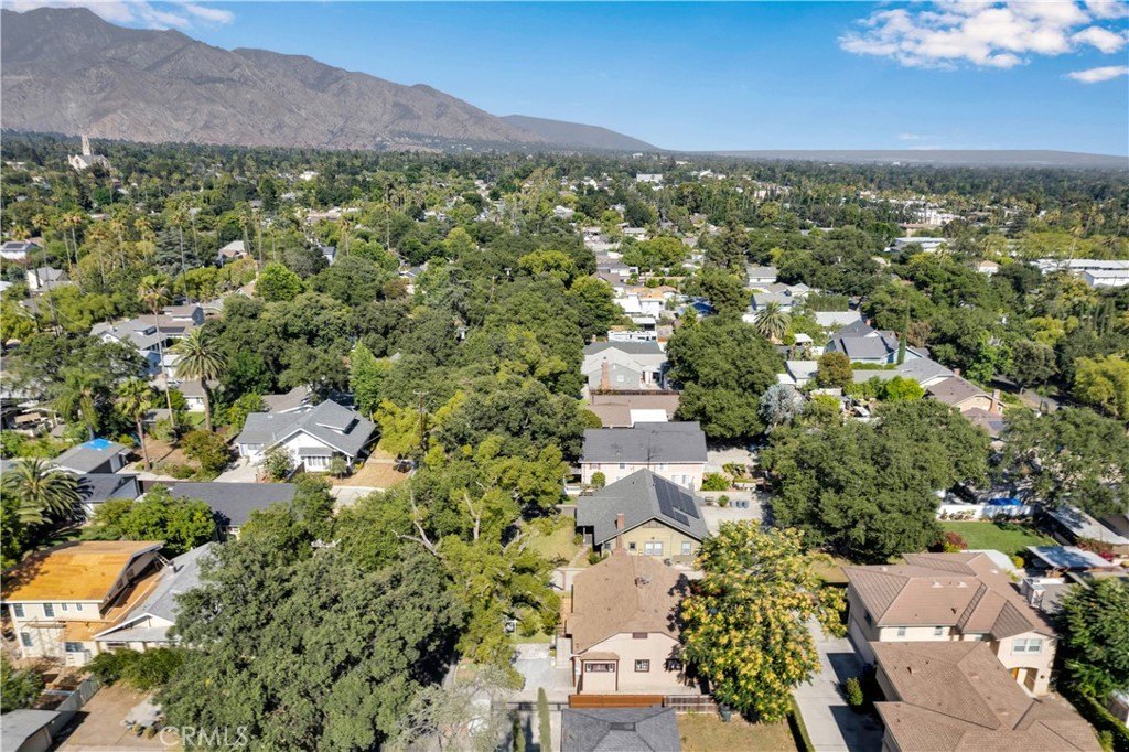 Pasadena, California, 91104, United States, 2 Bedrooms Bedrooms, ,1 BathroomBathrooms,Residential,For Sale,1944799