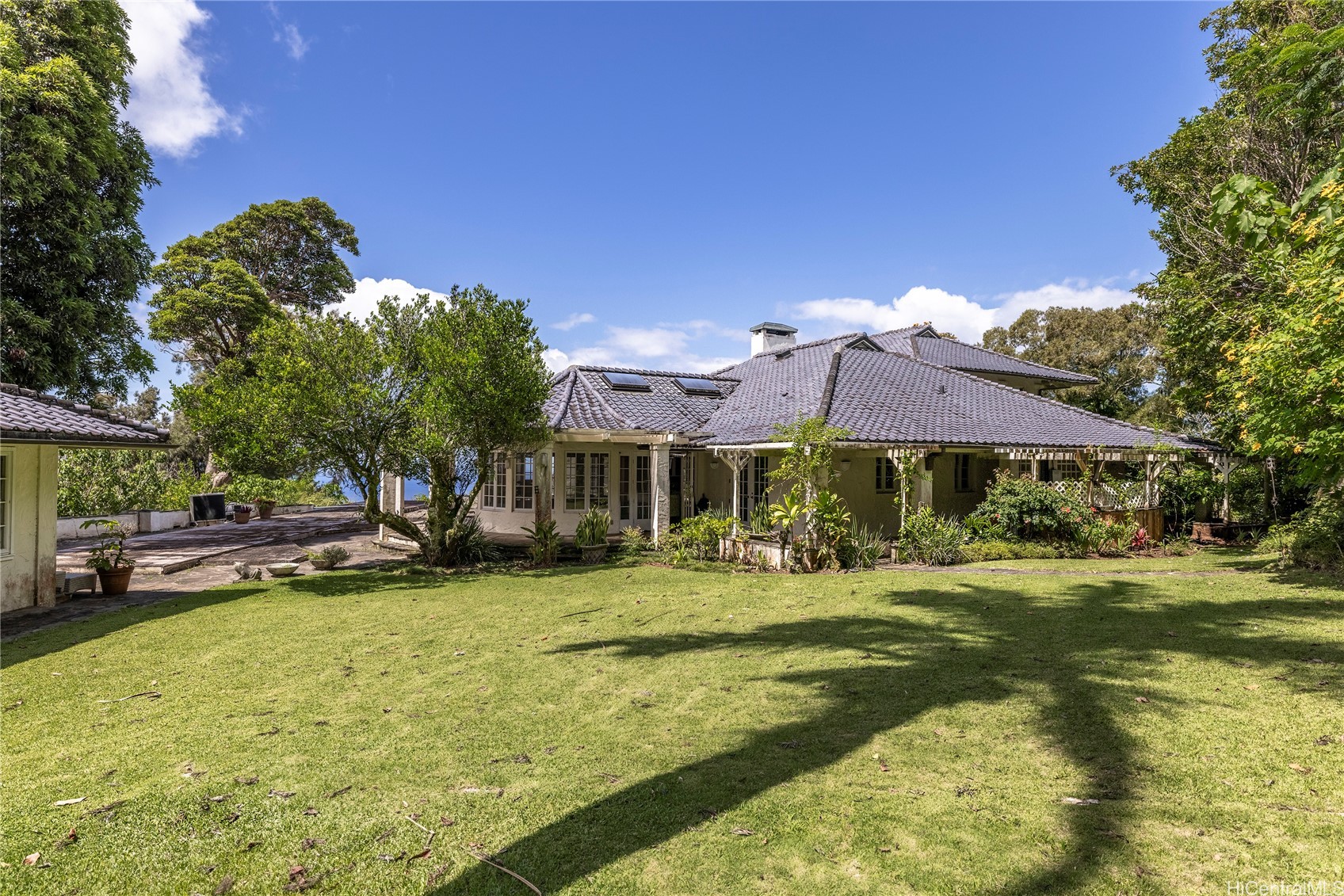 Honolulu, Hawaii, 96822, United States, 6 Bedrooms Bedrooms, ,6 BathroomsBathrooms,Residential,For Sale,1839855