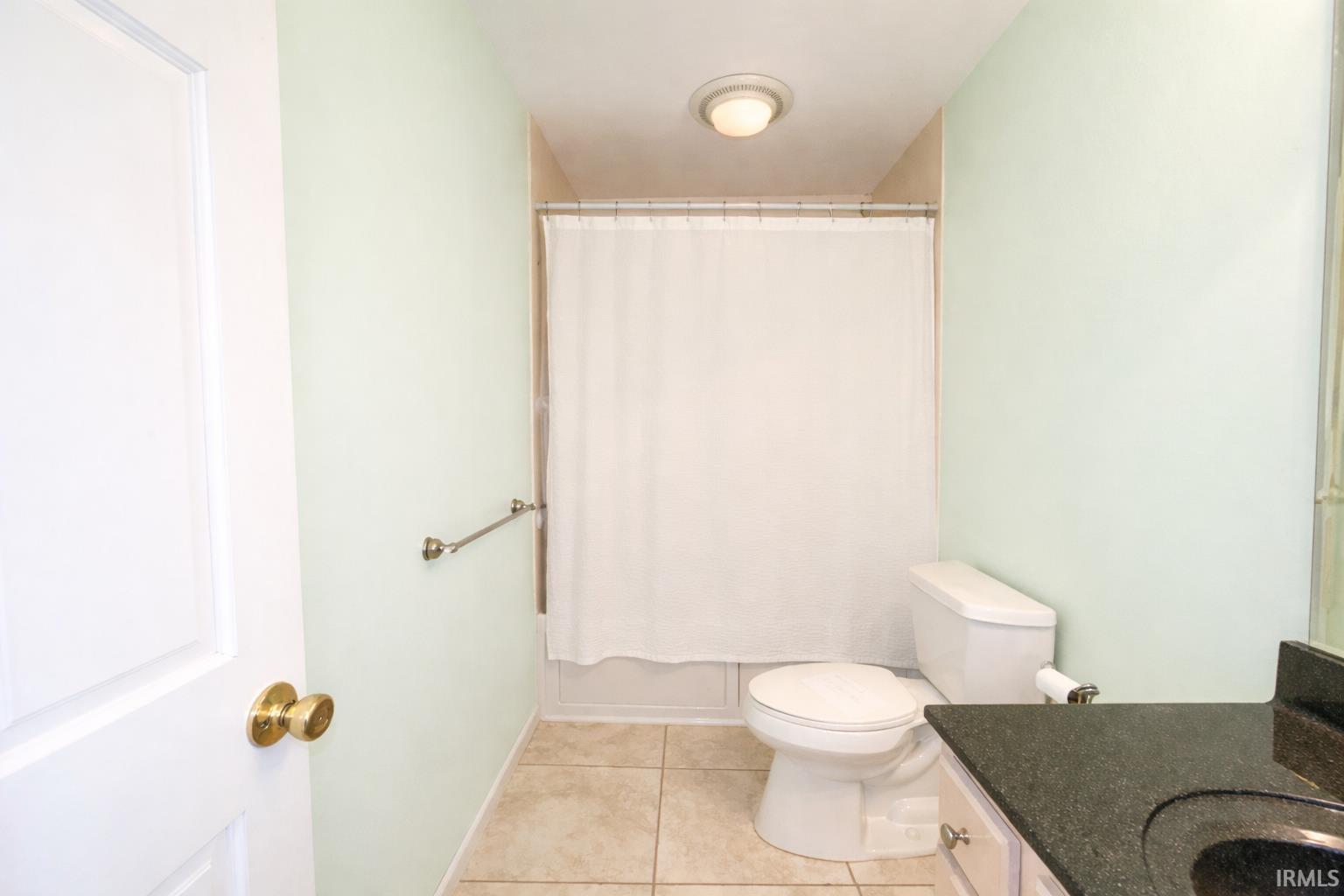 Angola, Indiana, 46703, United States, 3 Bedrooms Bedrooms, ,3 BathroomsBathrooms,Residential,For Sale,2018317