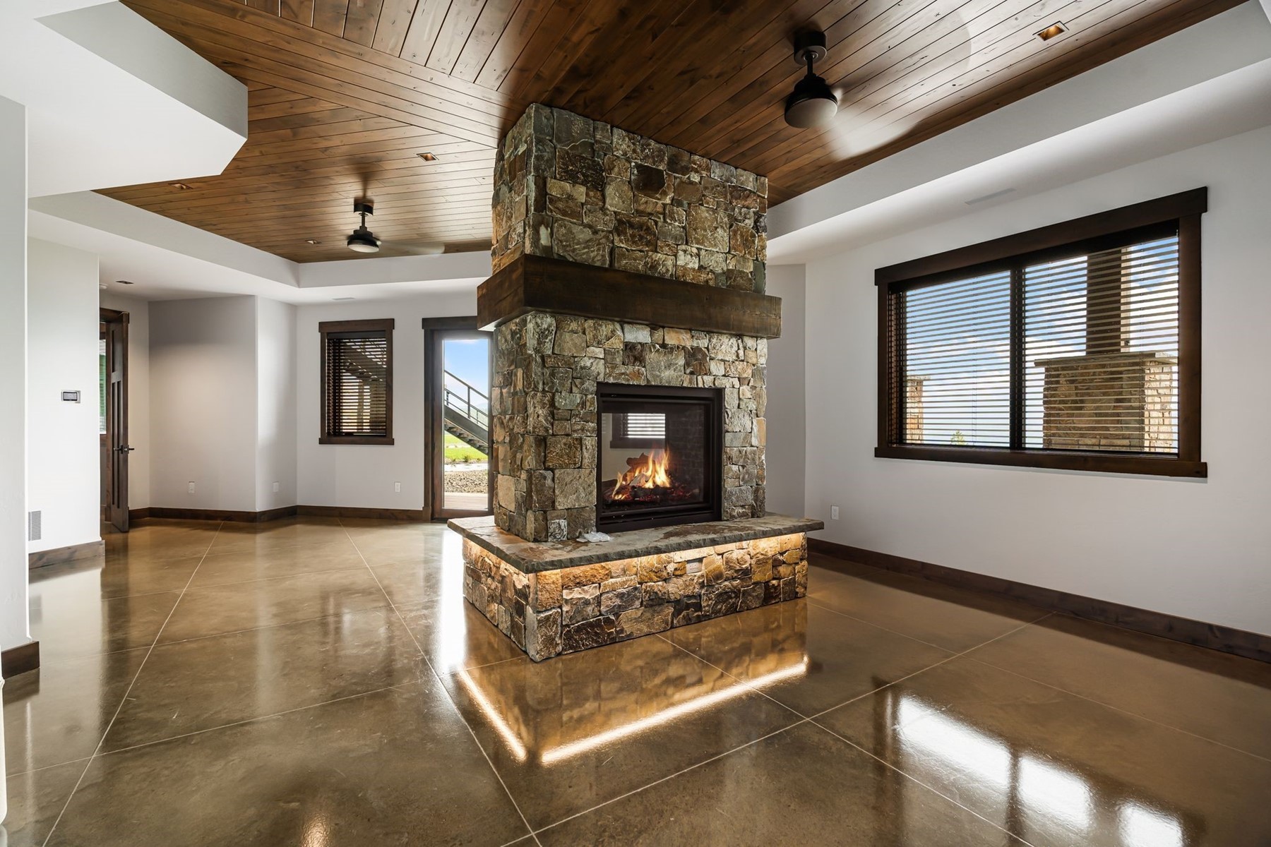  4579 E Plum Rd - 物件實景