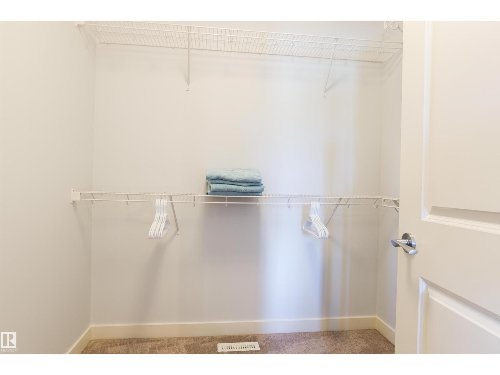 EDMONTON, Alberta, T5R 1N1, CA, 5 Bedrooms Bedrooms, ,3 BathroomsBathrooms,Residential,For Sale,1913571