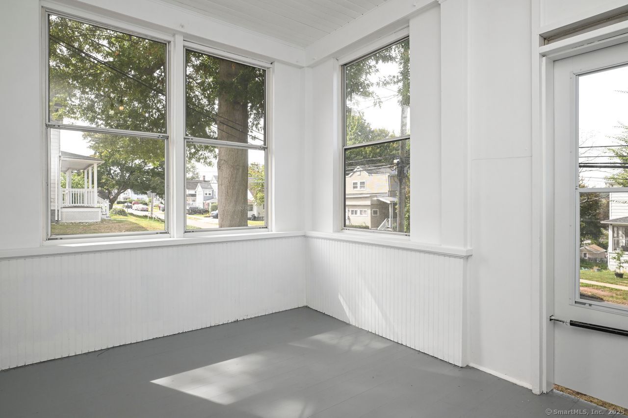 Wallingford, Connecticut, 06492, United States, 6 Bedrooms Bedrooms, ,4 BathroomsBathrooms,Residential,For Sale,1989730