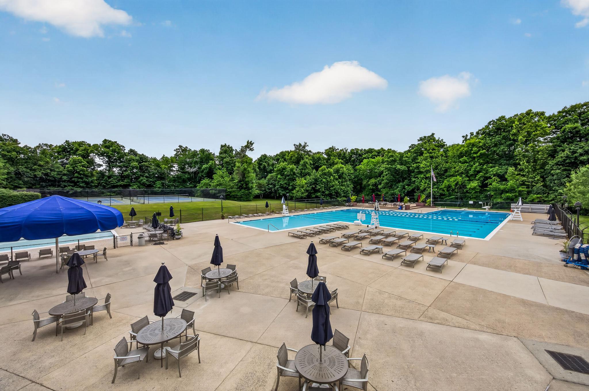  14349 Brookmere Drive, Centreville, VA, 20120 - 物件實景