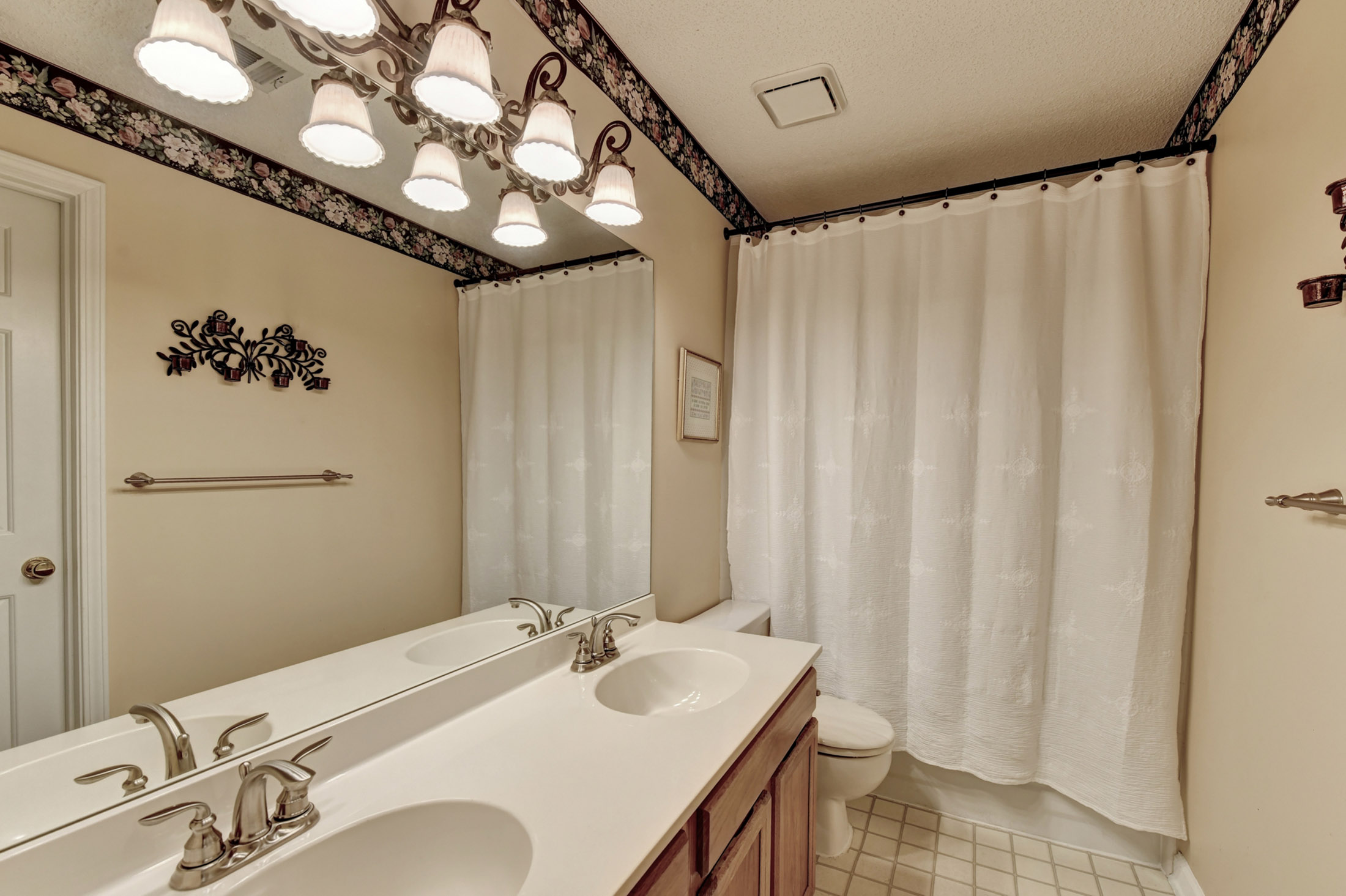  Move-In Ready Ranch in the Heart of Johns Creek - 物件實景