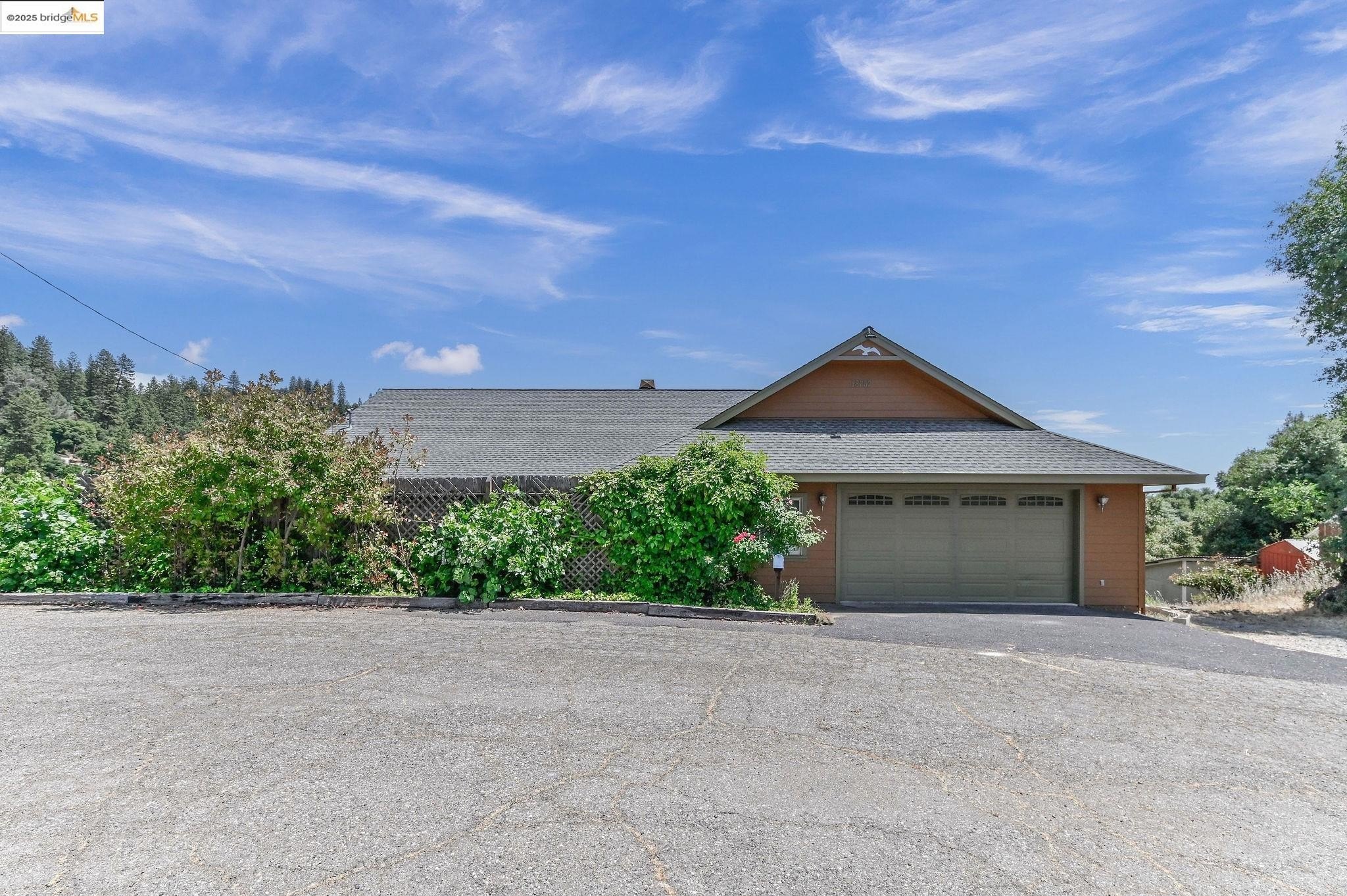 Tuolumne, California, 95379, United States, 5 Bedrooms Bedrooms, ,4 BathroomsBathrooms,Residential,For Sale,1983236