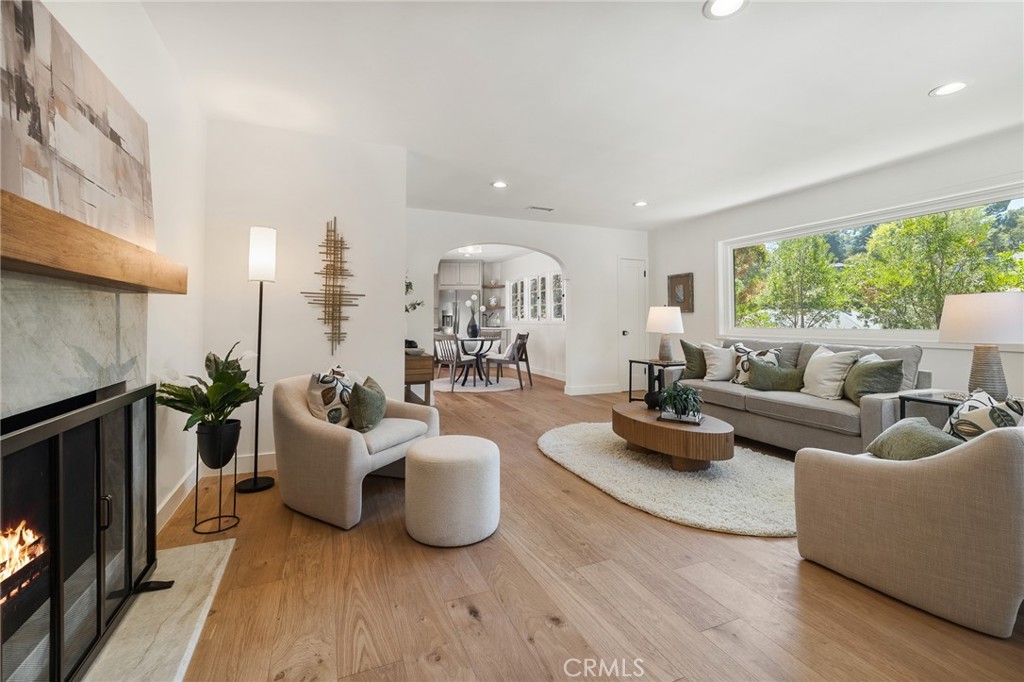 Pasadena, California, 91105, United States, 3 Bedrooms Bedrooms, ,3 BathroomsBathrooms,Residential,For Sale,1941593