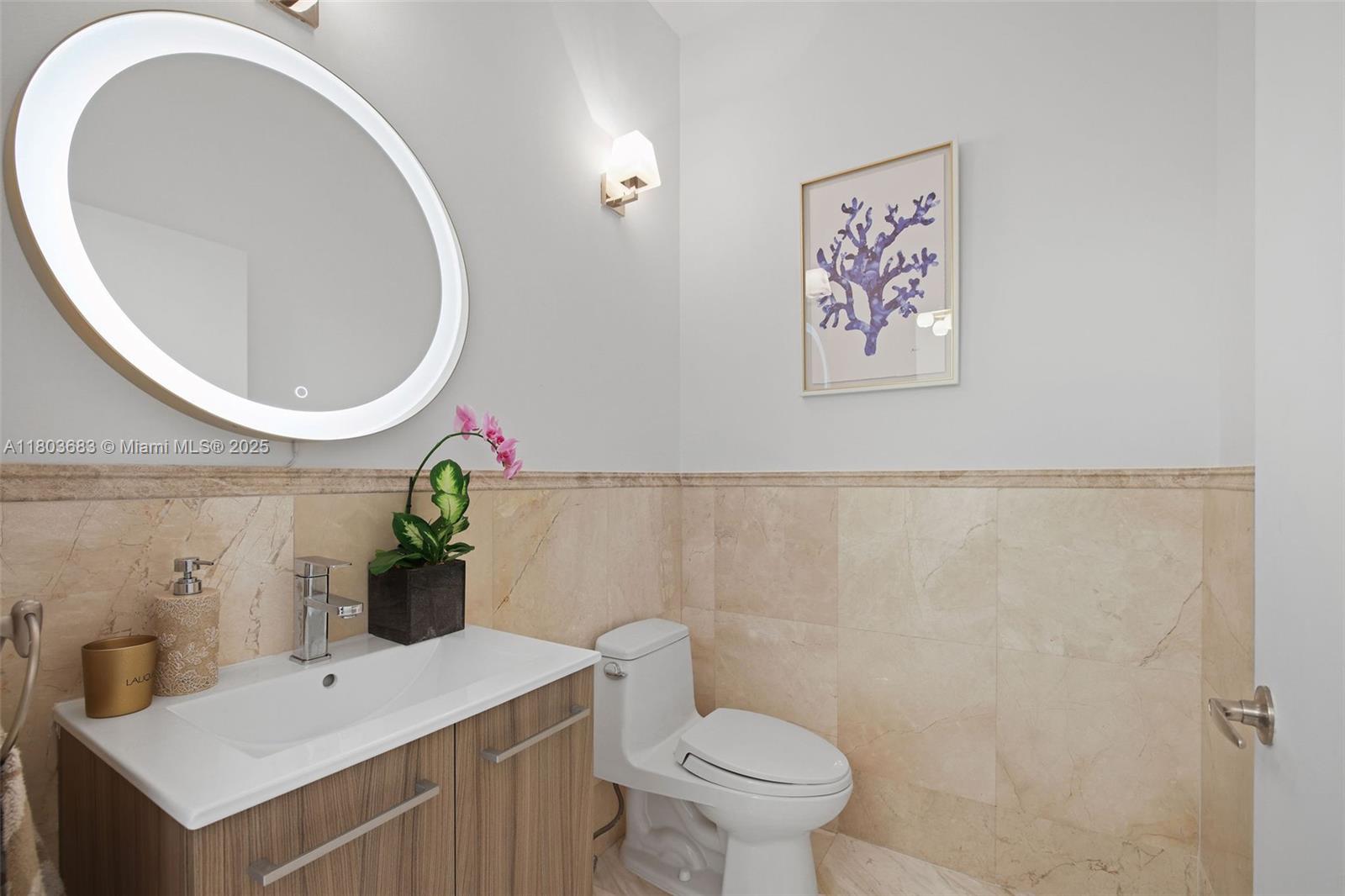 Miami Beach, Florida, 33139, United States, 1 Bedroom Bedrooms, ,2 BathroomsBathrooms,Residential,For Sale,1818097