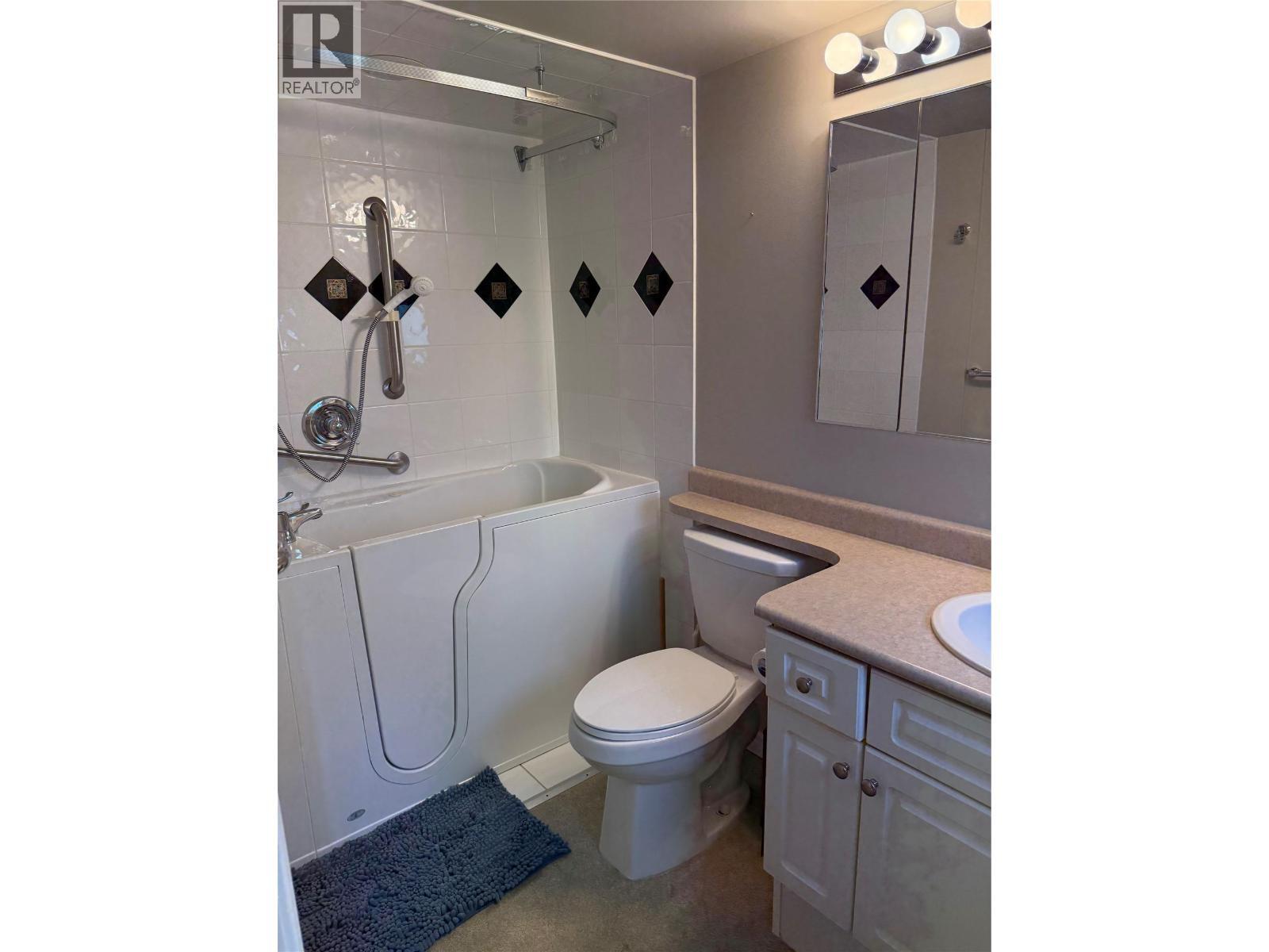 KAMLOOPS, British Columbia, V2C 1W9, CA, 3 Bedrooms Bedrooms, ,2 BathroomsBathrooms,Residential,For Sale,1949054