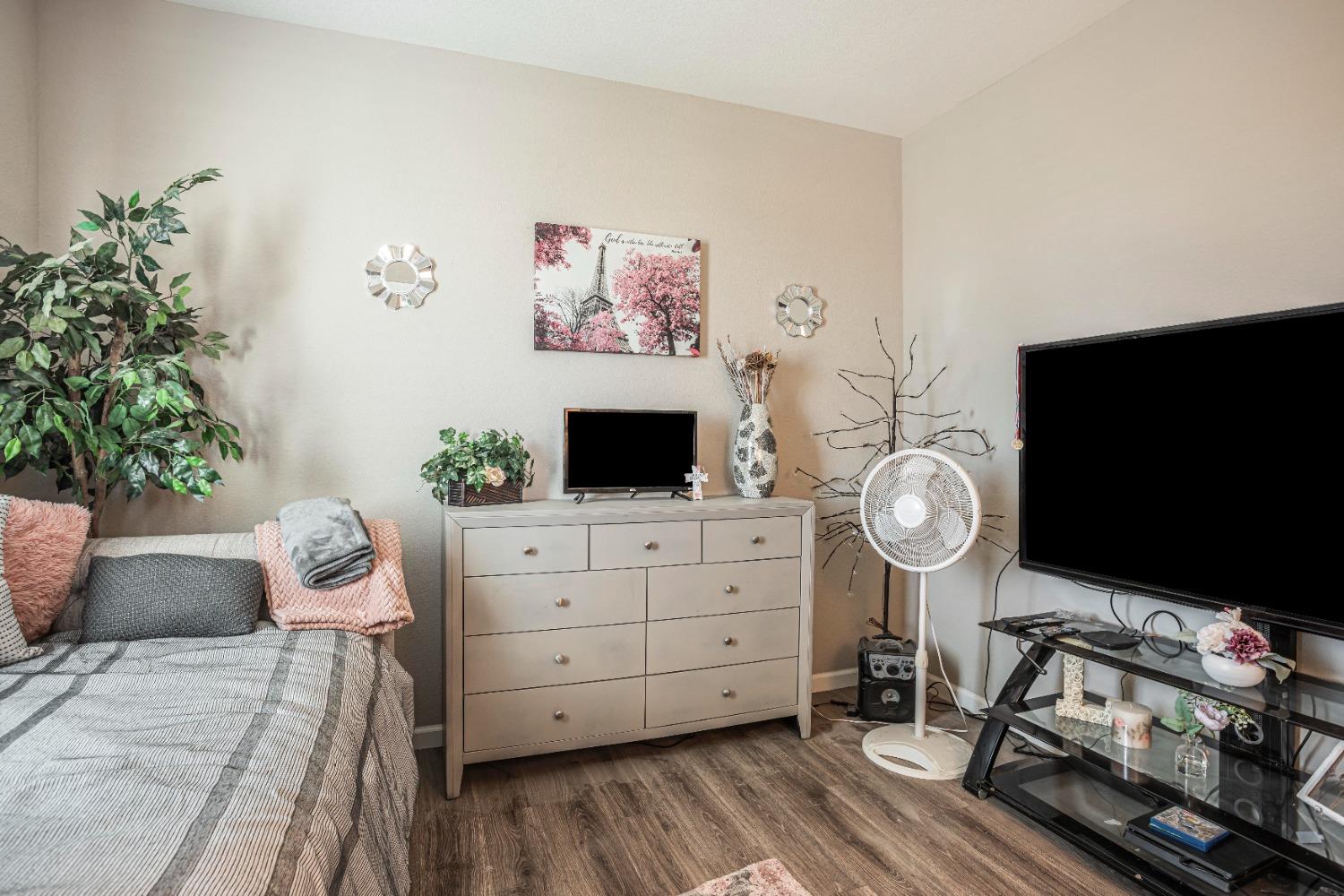Sacramento, California, 95834, United States, 3 Bedrooms Bedrooms, ,3 BathroomsBathrooms,Residential,For Sale,1896933