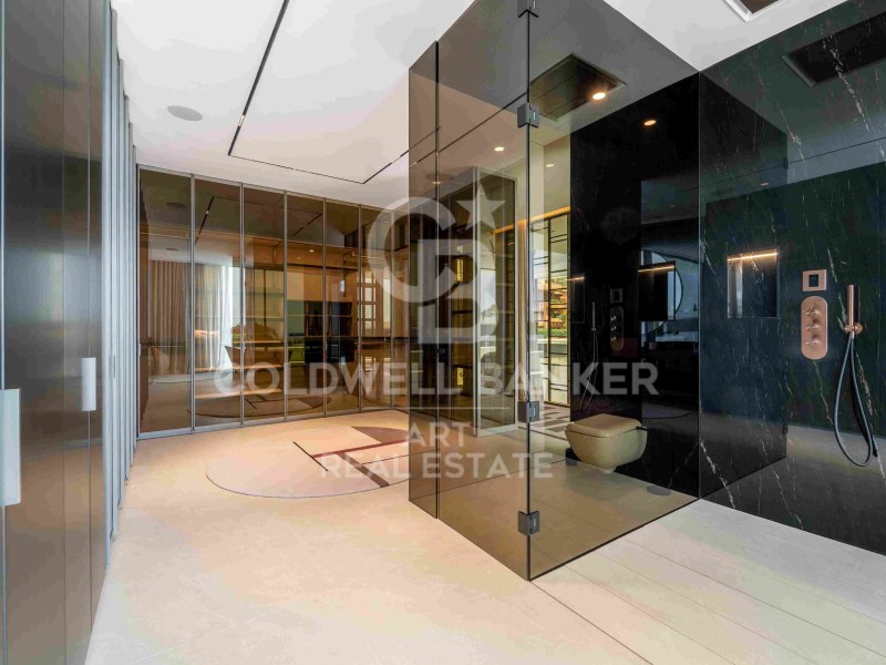 Marbella, Andalusia, ES, 5 Bedrooms Bedrooms, ,5 BathroomsBathrooms,Residential,For Sale,1805166