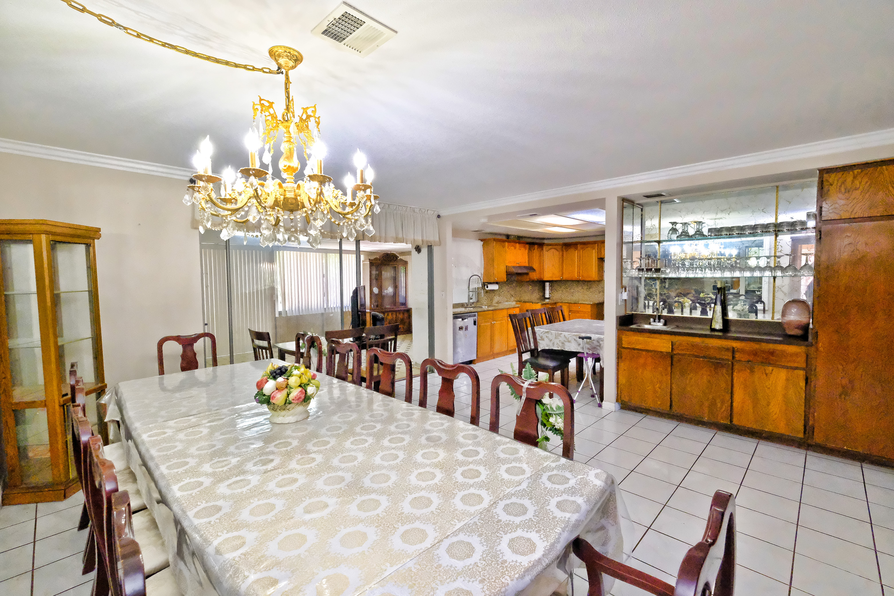 Cerritos, California, 90703, United States, 7 Bedrooms Bedrooms, ,2 BathroomsBathrooms,Residential,For Sale,1904390