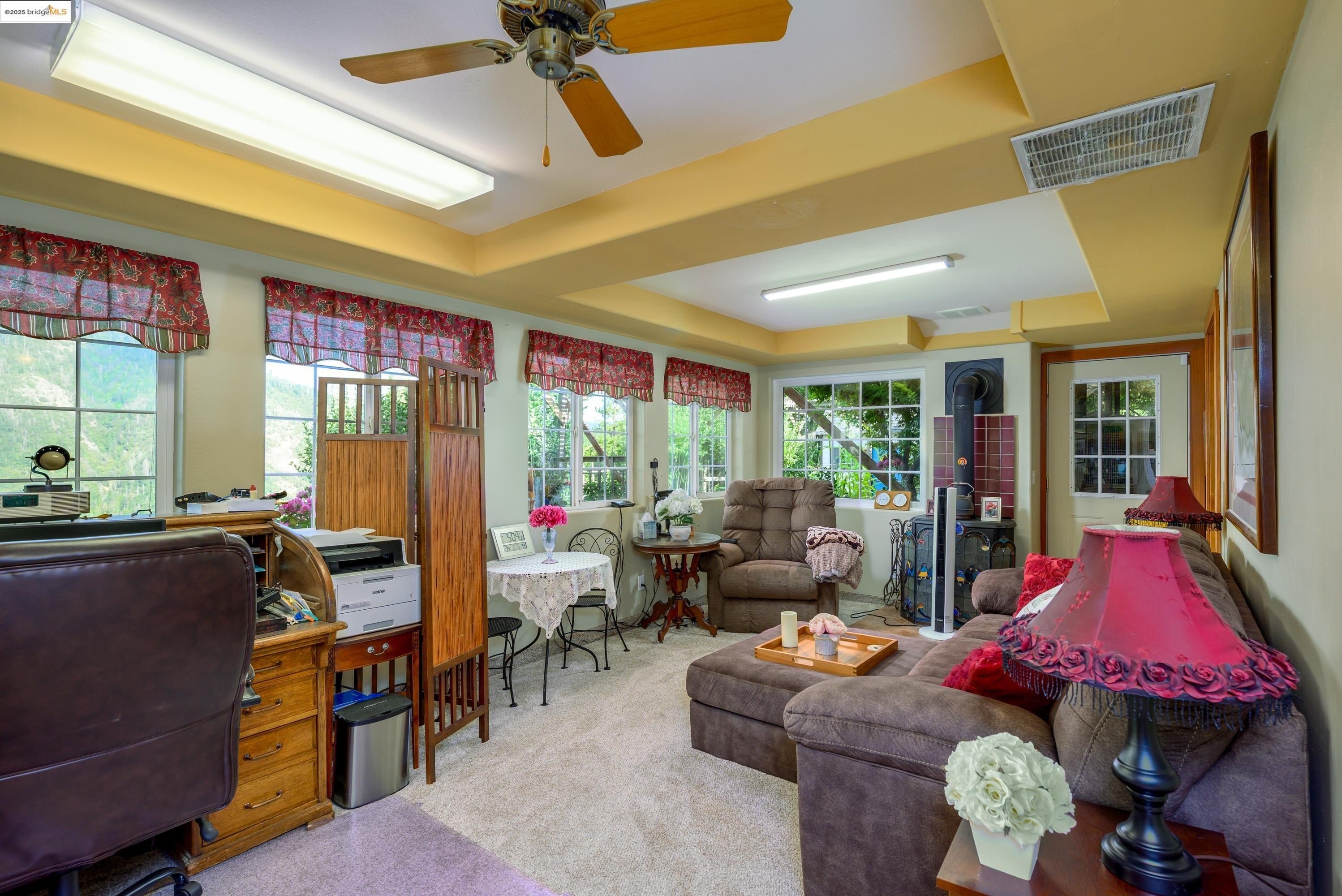 Twain Harte, California, 95383, United States, 3 Bedrooms Bedrooms, ,5 BathroomsBathrooms,Residential,For Sale,1900686