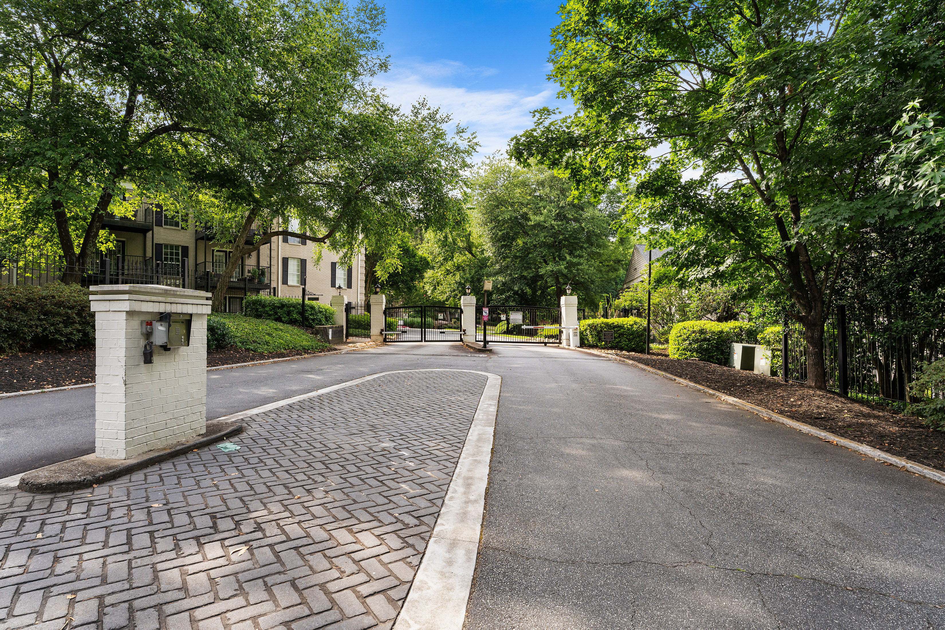  Charming Townhome Tucked into the Heart of Vinings - 物件實景