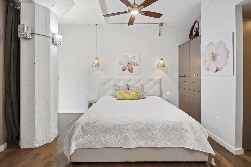 Somerville, Massachusetts, 02143, United States, 3 Bedrooms Bedrooms, ,2 BathroomsBathrooms,Residential,For Sale,1938826