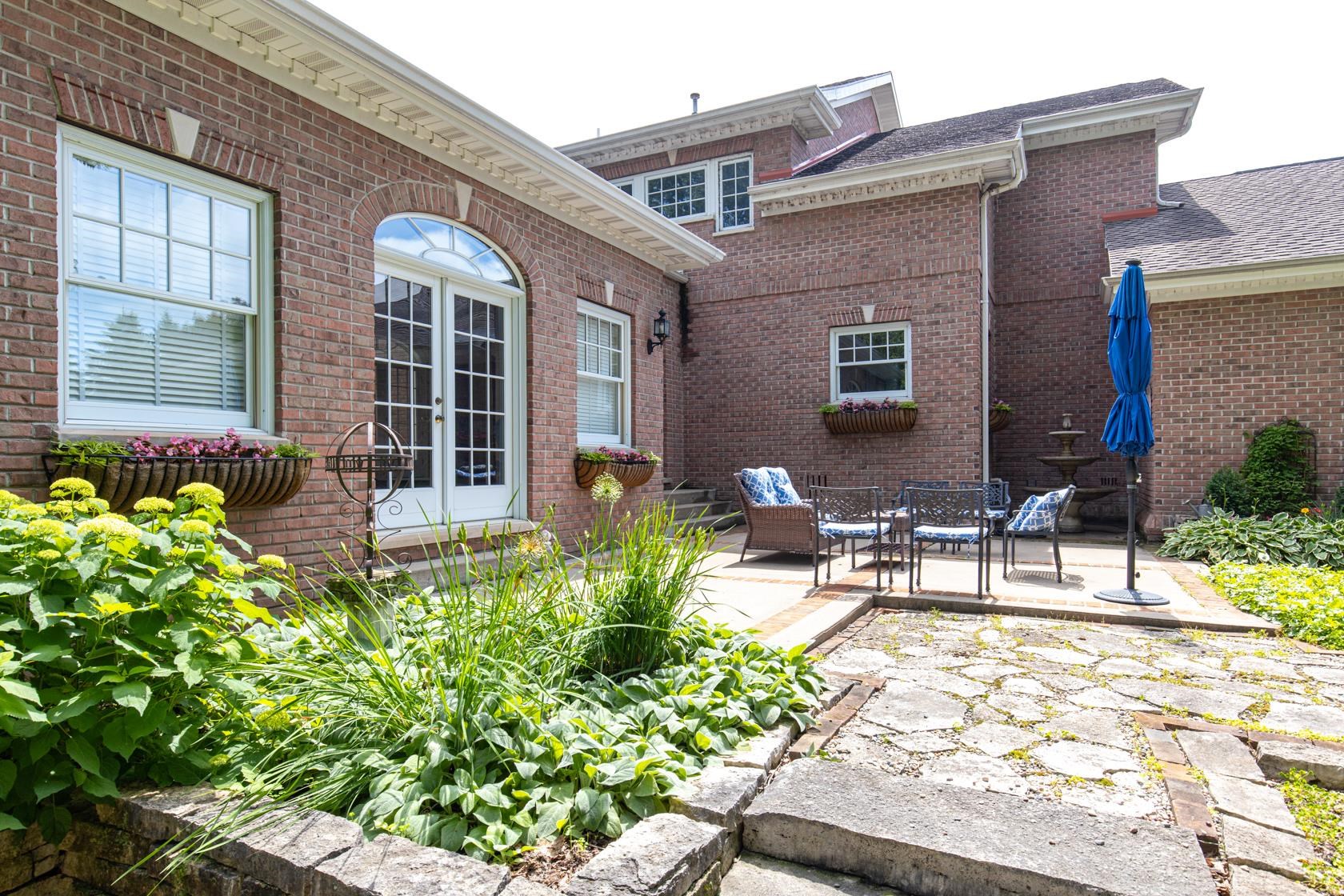 Hortonville, Wisconsin, 54944, United States, 4 Bedrooms Bedrooms, ,6 BathroomsBathrooms,Residential,For Sale,1983735