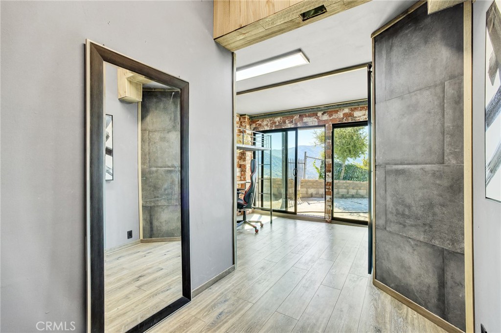 Calabasas, California, 91302, United States, 5 Bedrooms Bedrooms, ,3 BathroomsBathrooms,Residential,For Sale,1742769