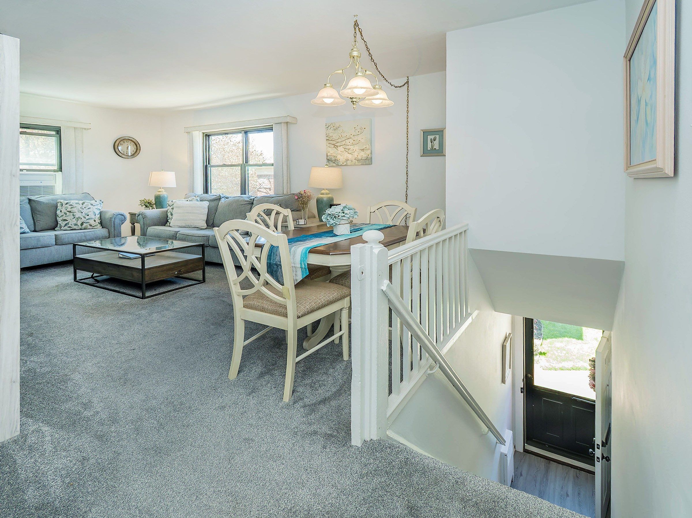  220-10 75th Avenue, Oakland Gardens, NY, 11364 - 物件實景