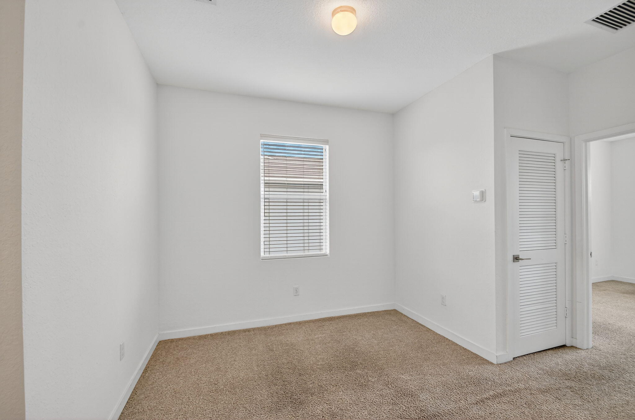 Lake Worth, Florida, 33467, United States, 4 Bedrooms Bedrooms, ,3 BathroomsBathrooms,Residential,For Sale,1819485