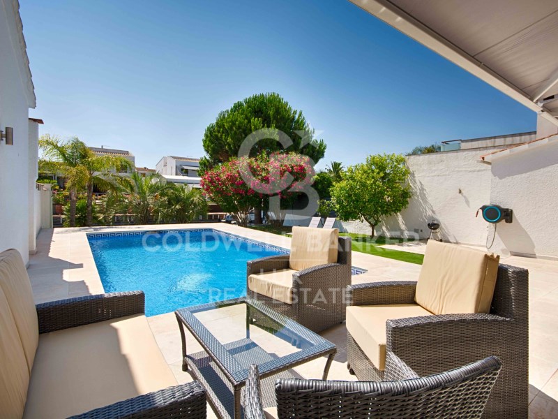 Girona, Empuriabrava, Cap Ras - Creus - Falconera, Empuriabrava, Catalonia, ES, 3 Bedrooms Bedrooms, ,2 BathroomsBathrooms,Residential,For Sale,Girona, Empuriabrava, Cap Ras - Creus - Falconera,1448905