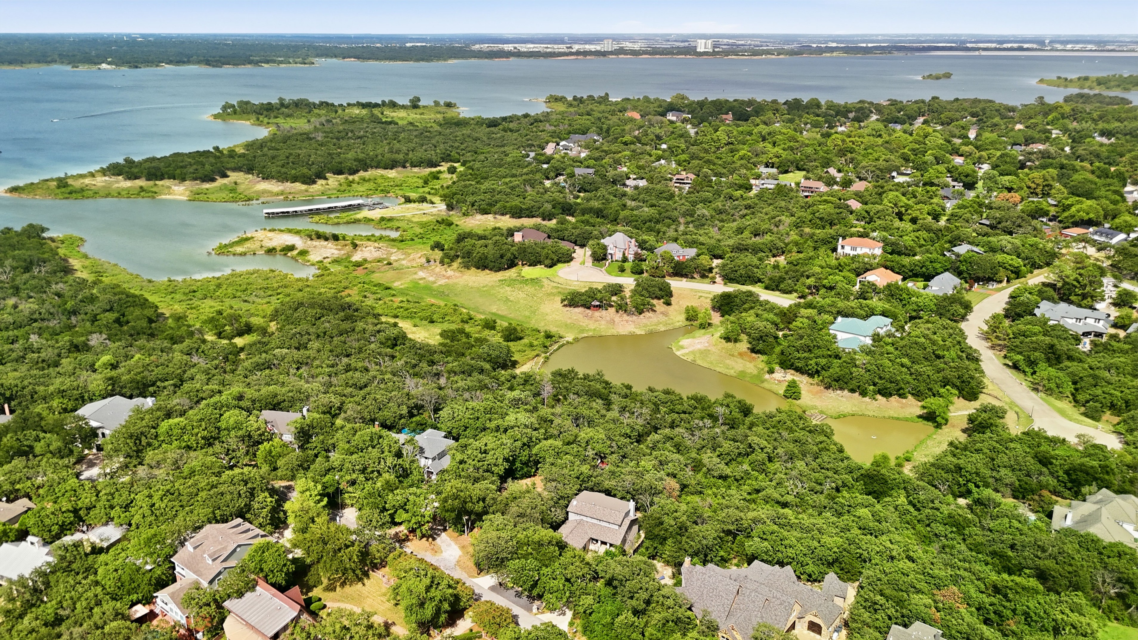  2930 Peninsula Drive, Grapevine, TX, 76051 - 物件實景