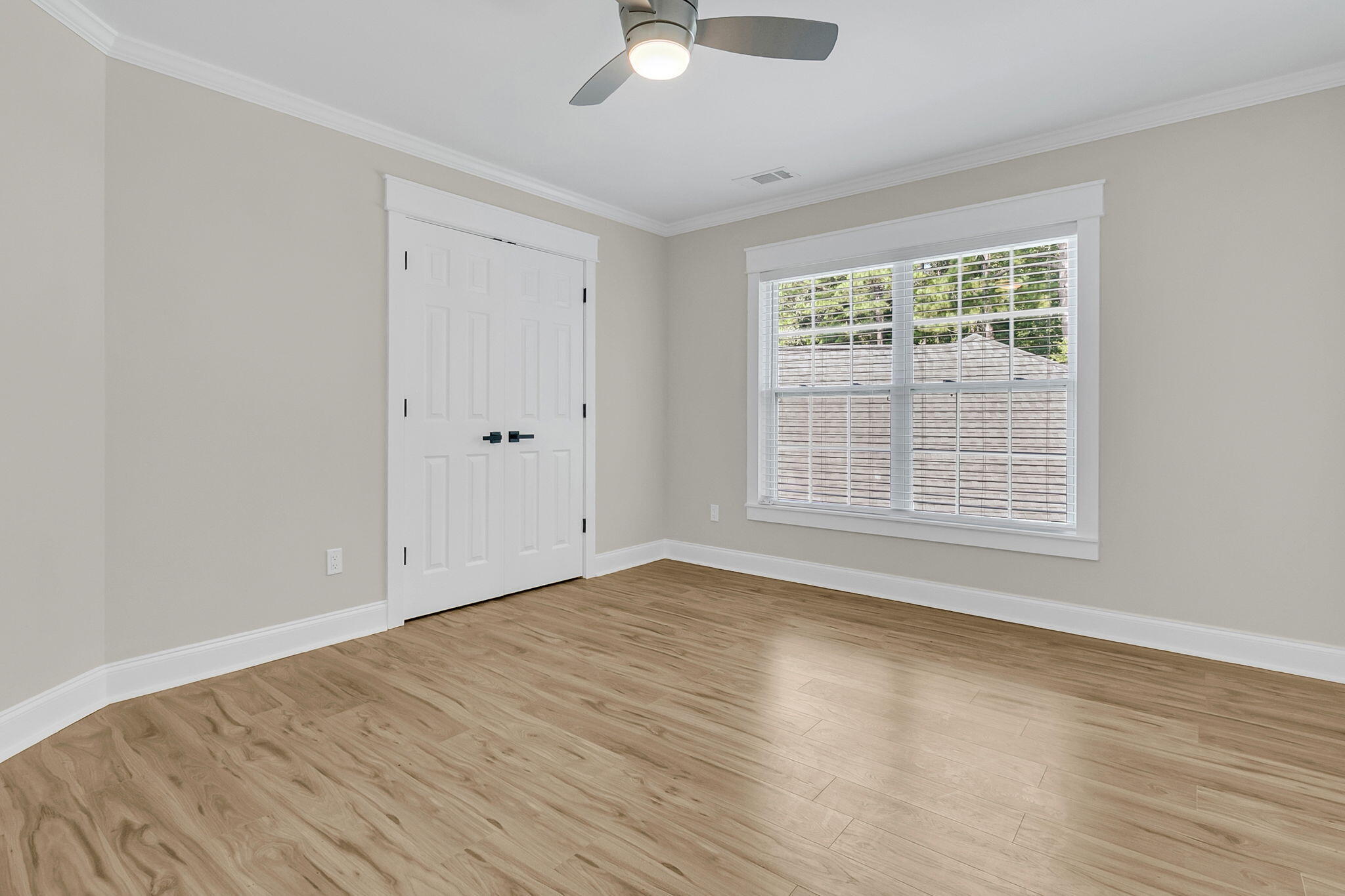 North Charleston, South Carolina, 29420, United States, 5 Bedrooms Bedrooms, ,4 BathroomsBathrooms,Residential,For Sale,1899453