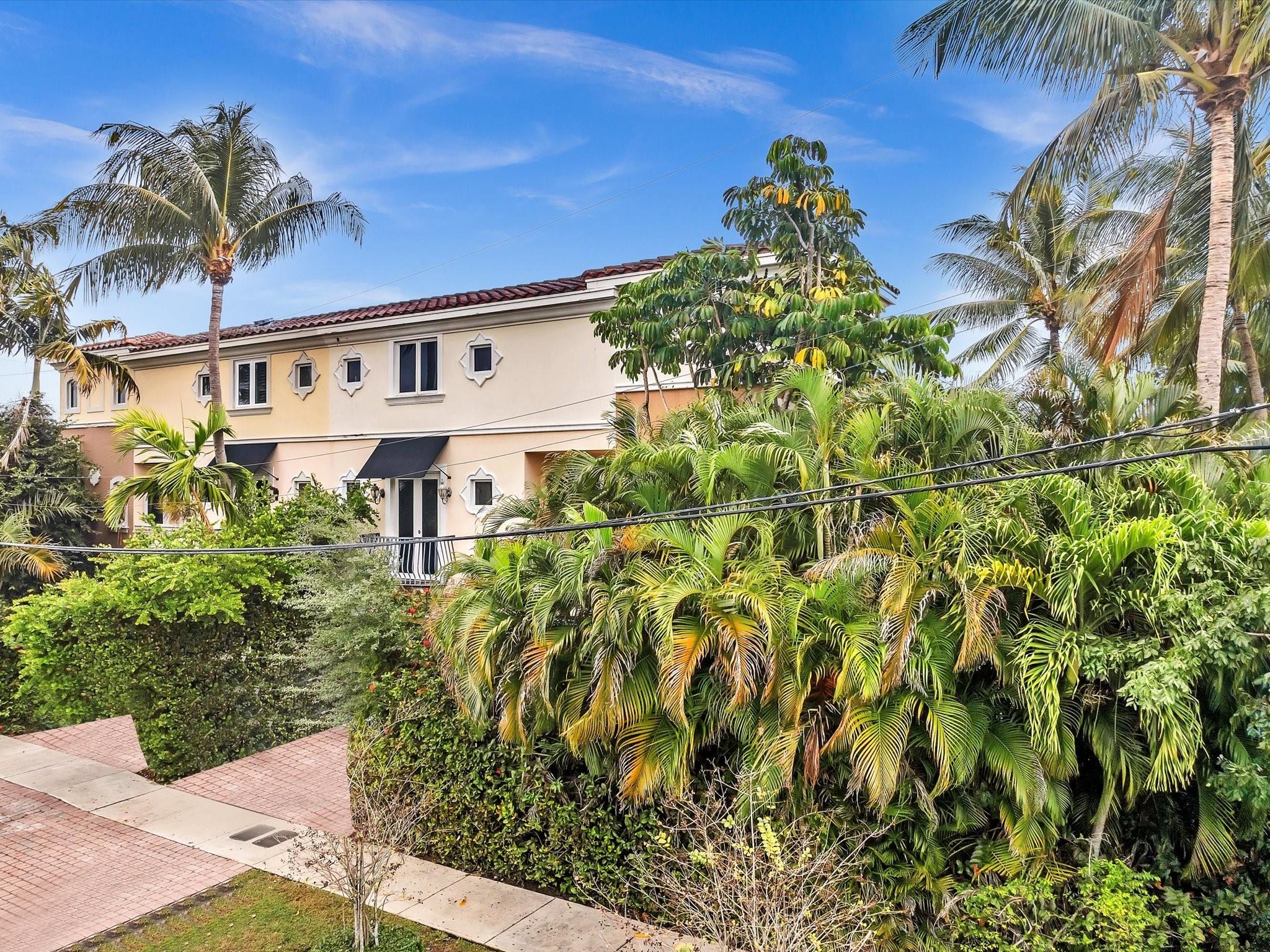 Fort Lauderdale, Florida, 33301, United States, 3 Bedrooms Bedrooms, ,5 BathroomsBathrooms,Residential,For Sale,1979910